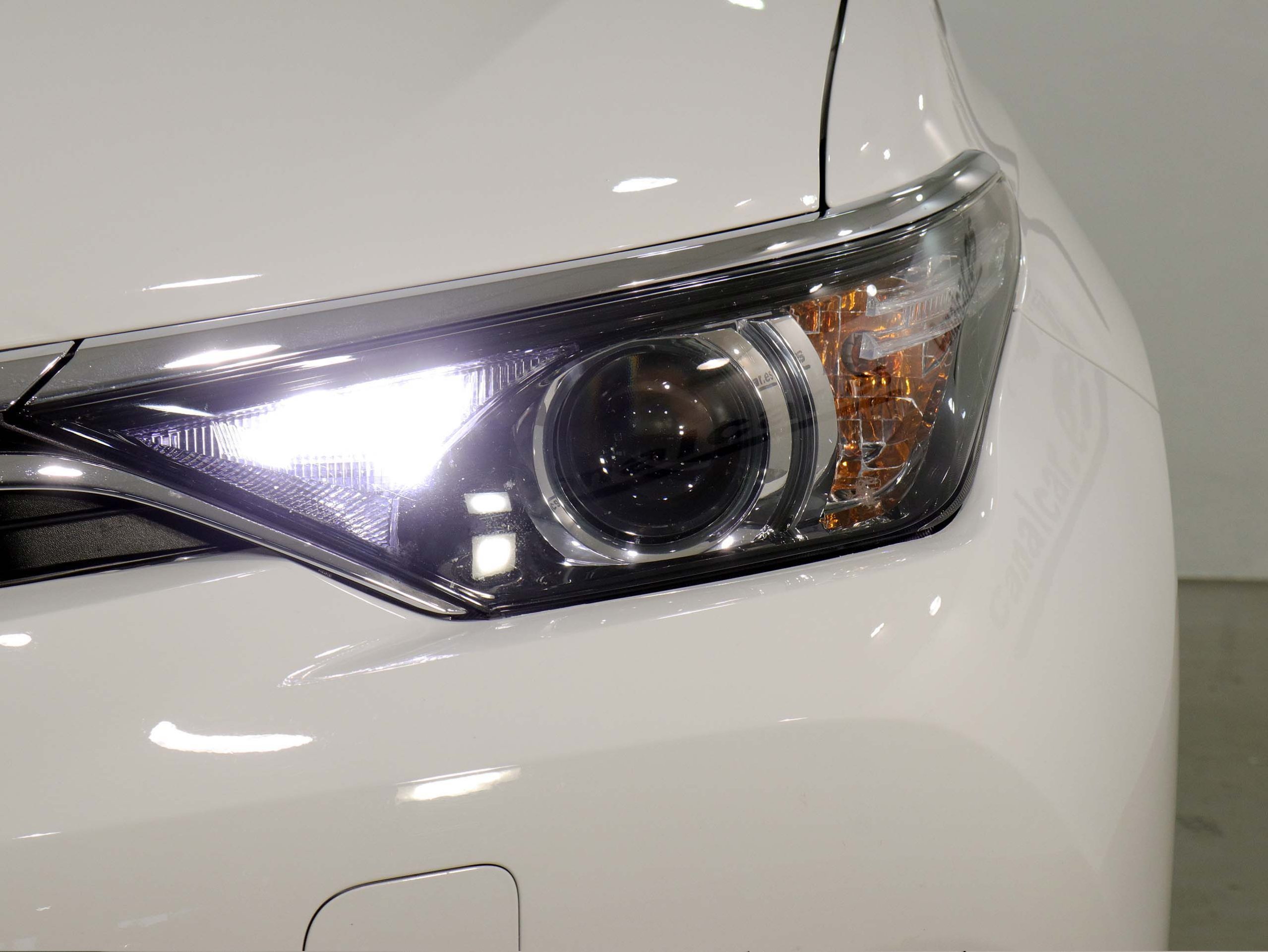 Foto Toyota Auris 14