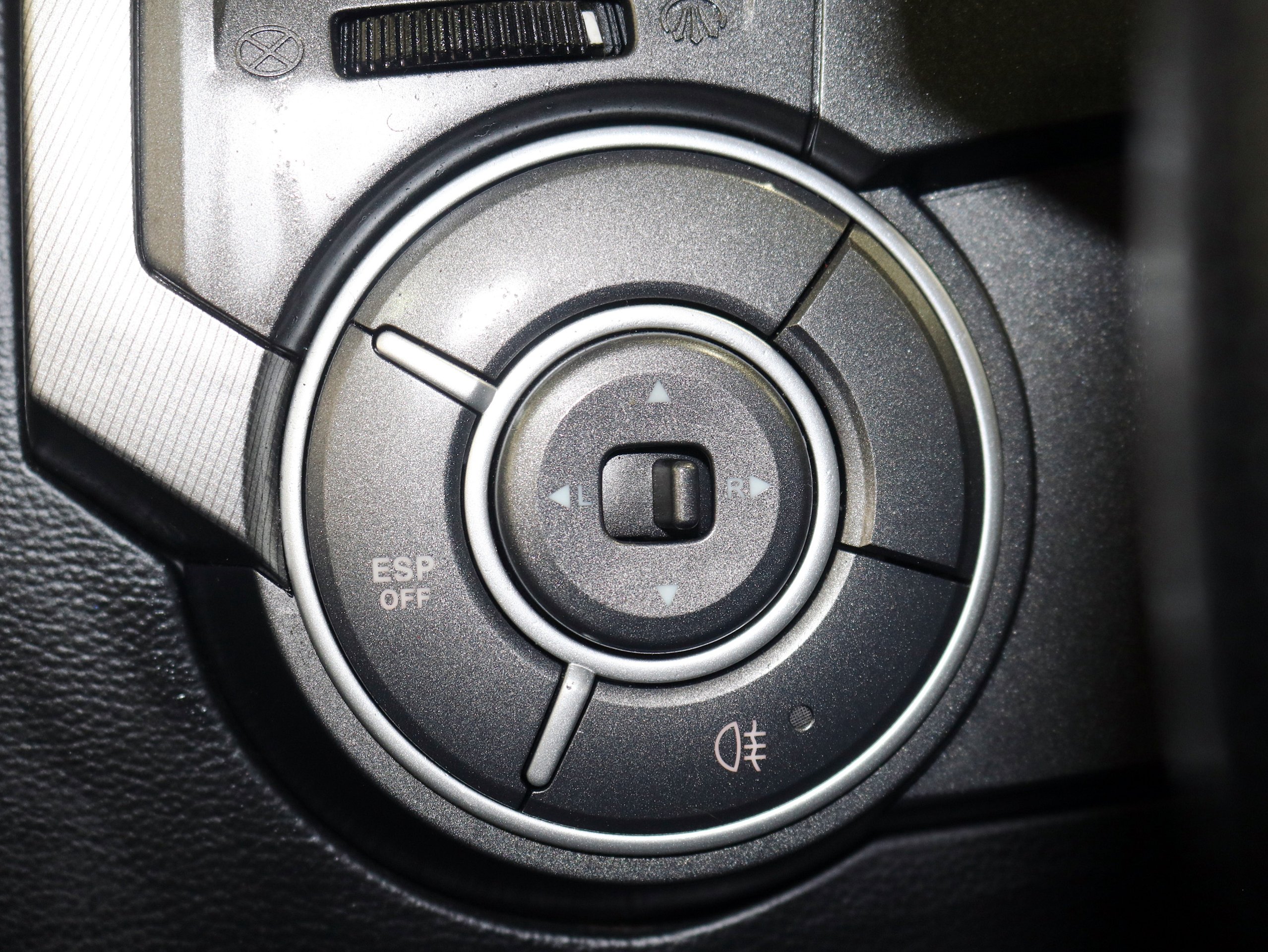 Foto Ssangyong Kyron 25