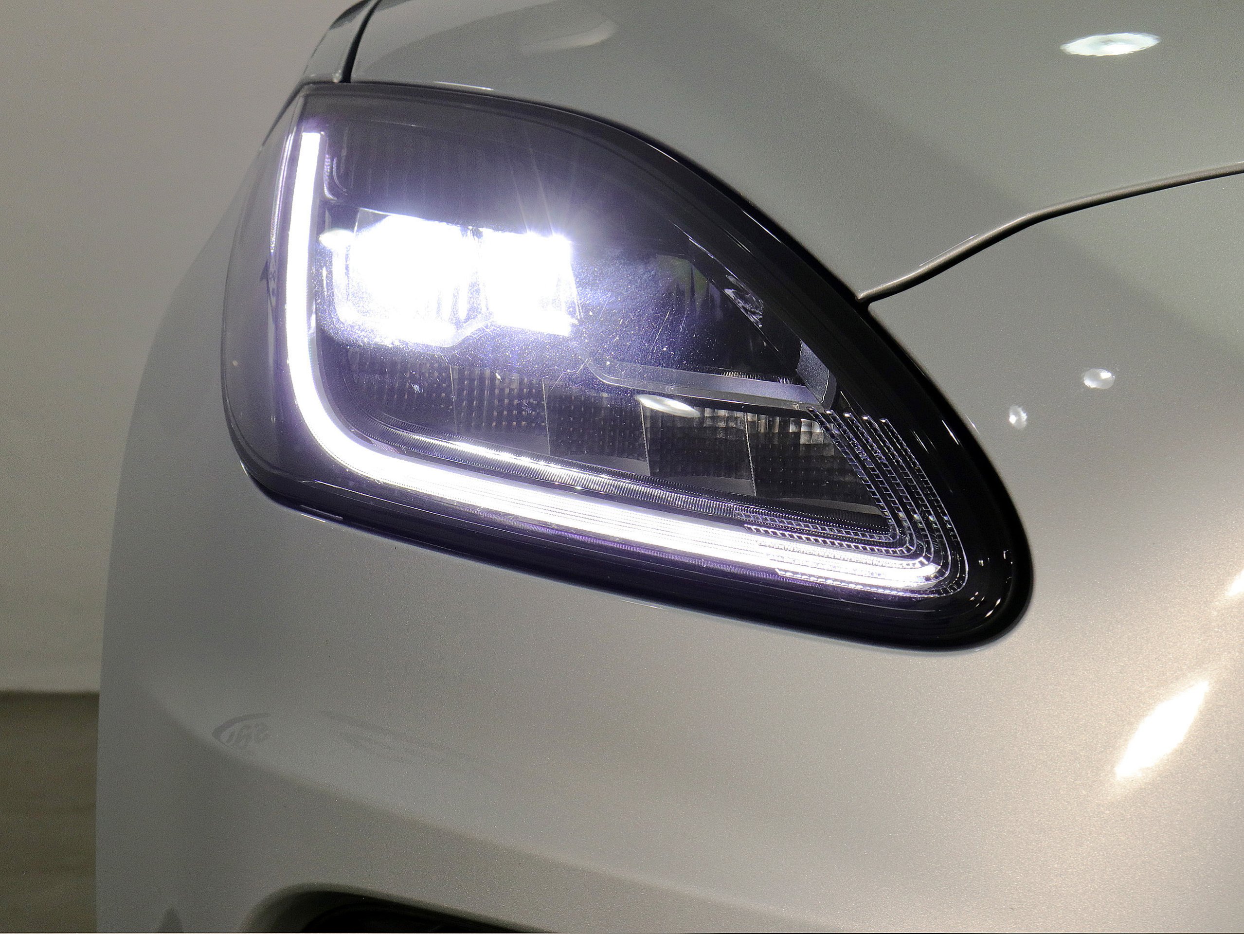 Foto Jaguar E-Pace 14