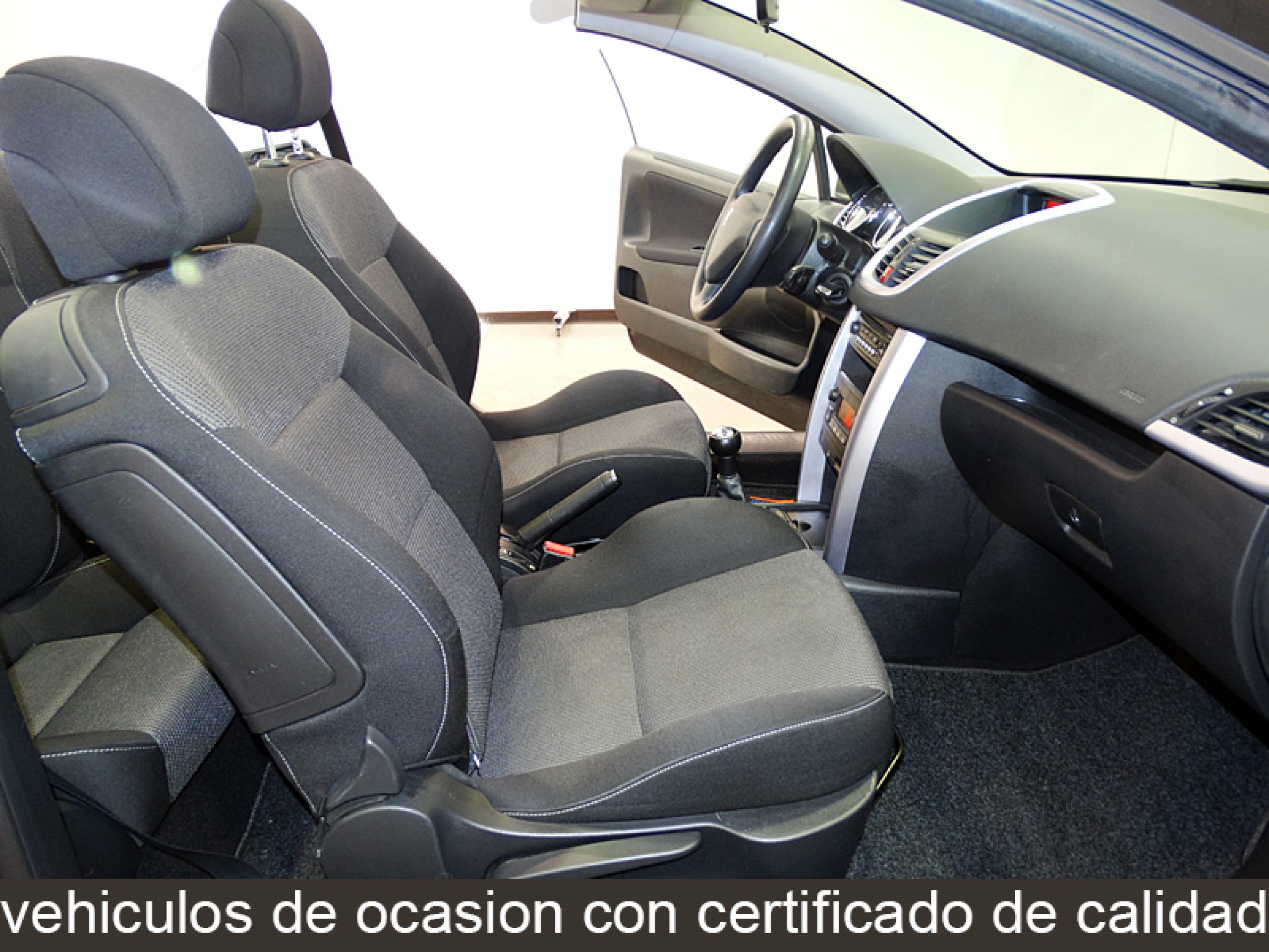 Foto Peugeot 207 21