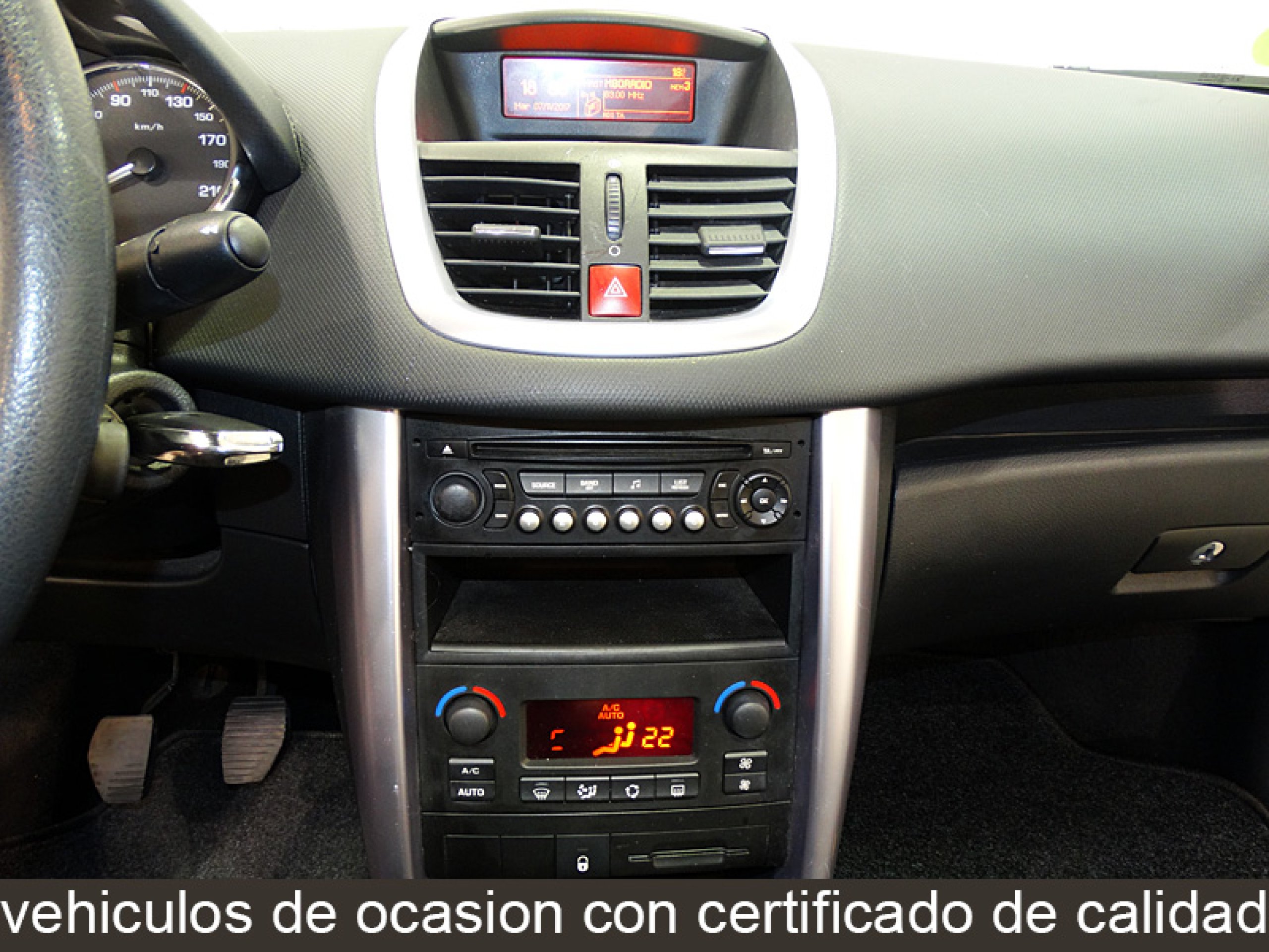 Foto Peugeot 207 26