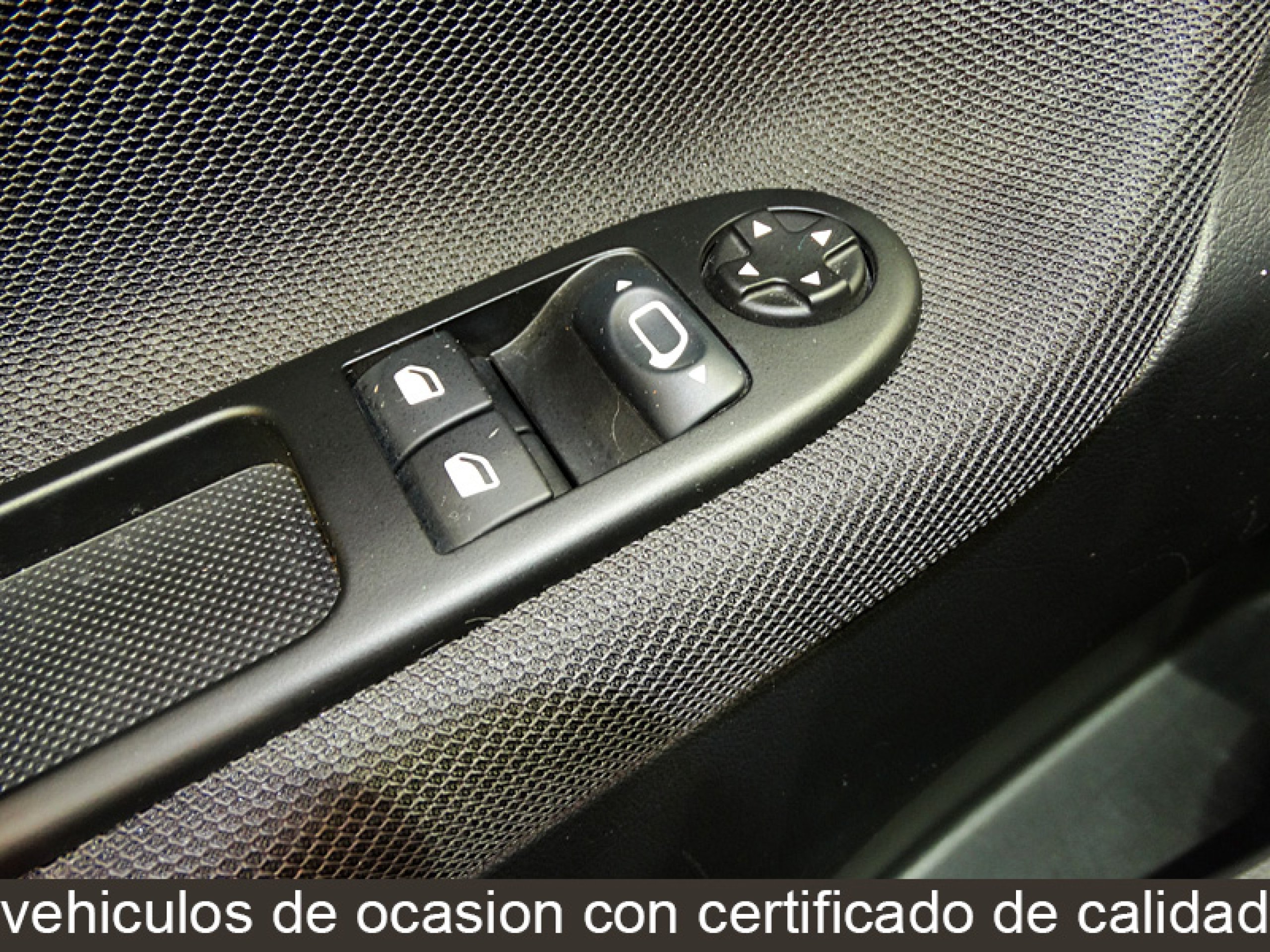 Foto Peugeot 207 28