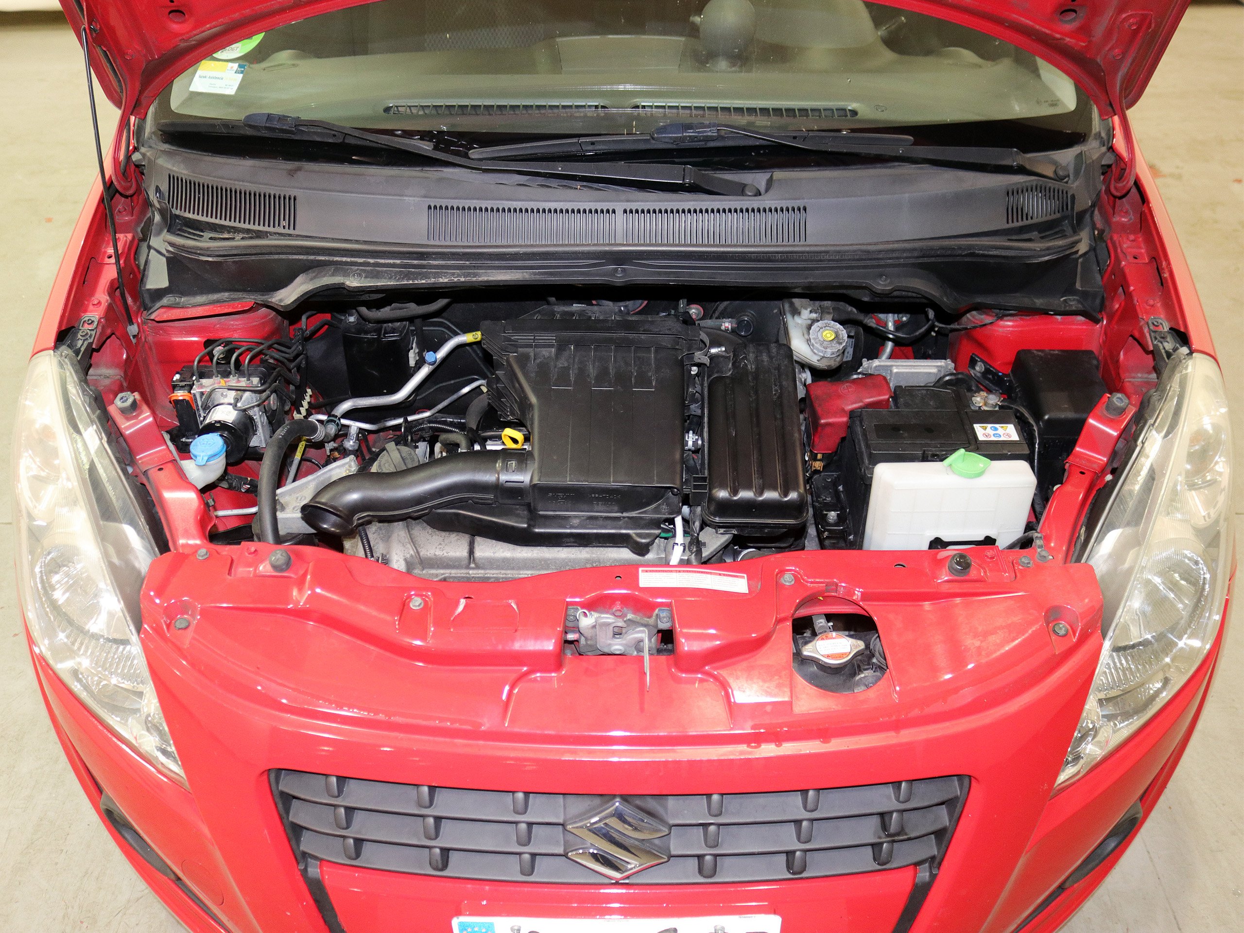 Foto Suzuki Splash 9