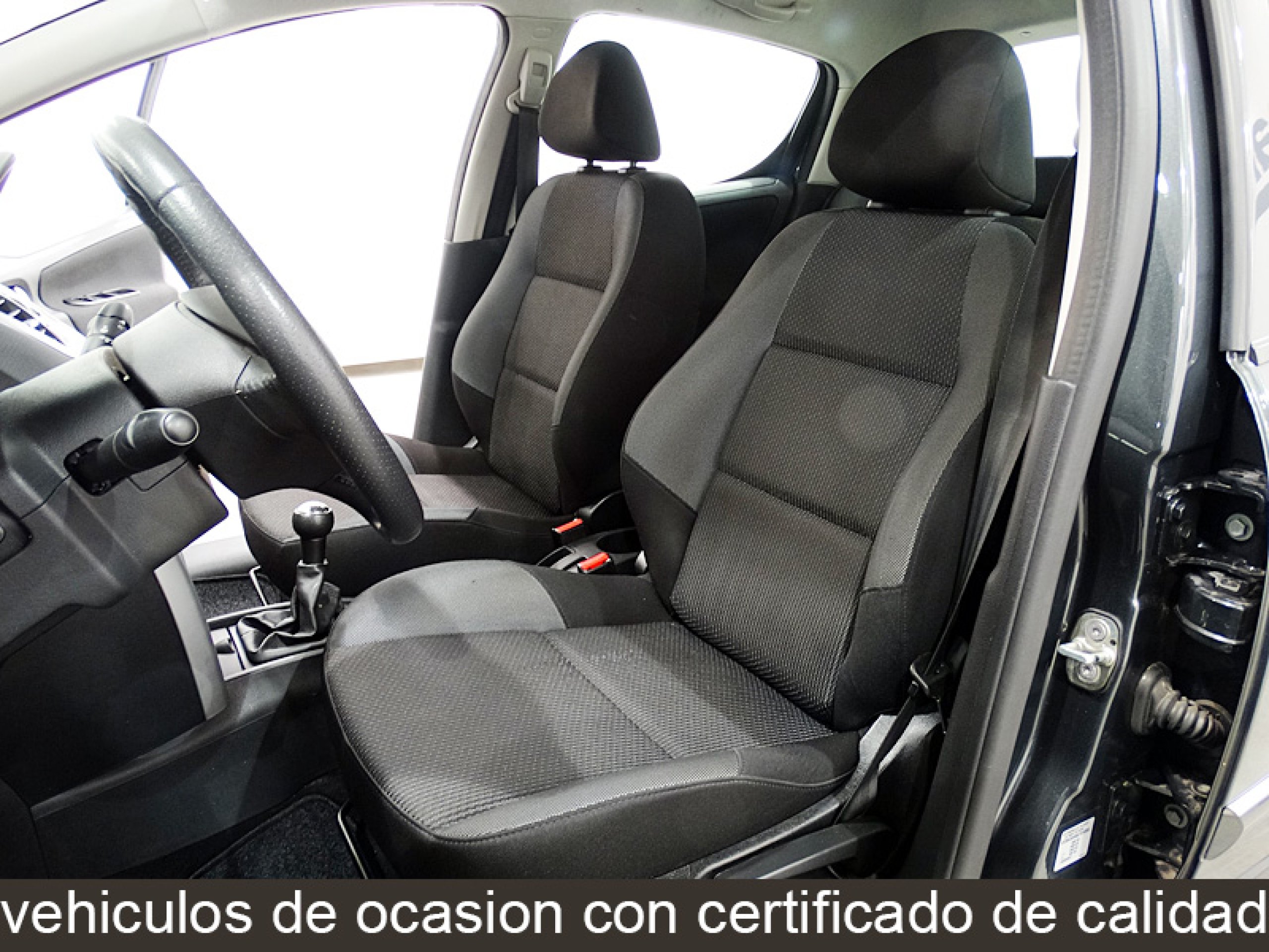 Foto Peugeot 207 14