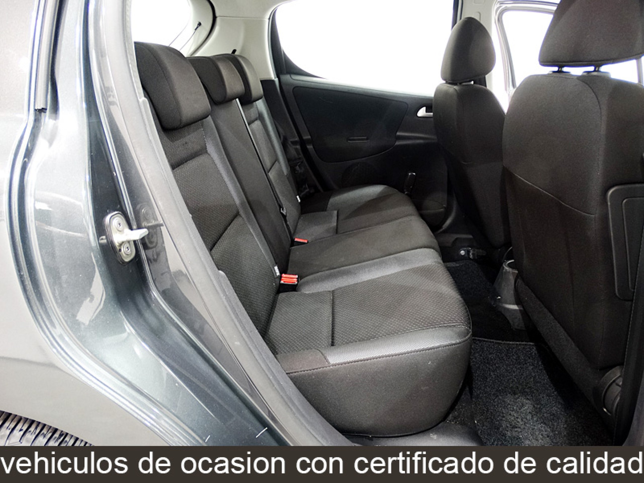 Foto Peugeot 207 15