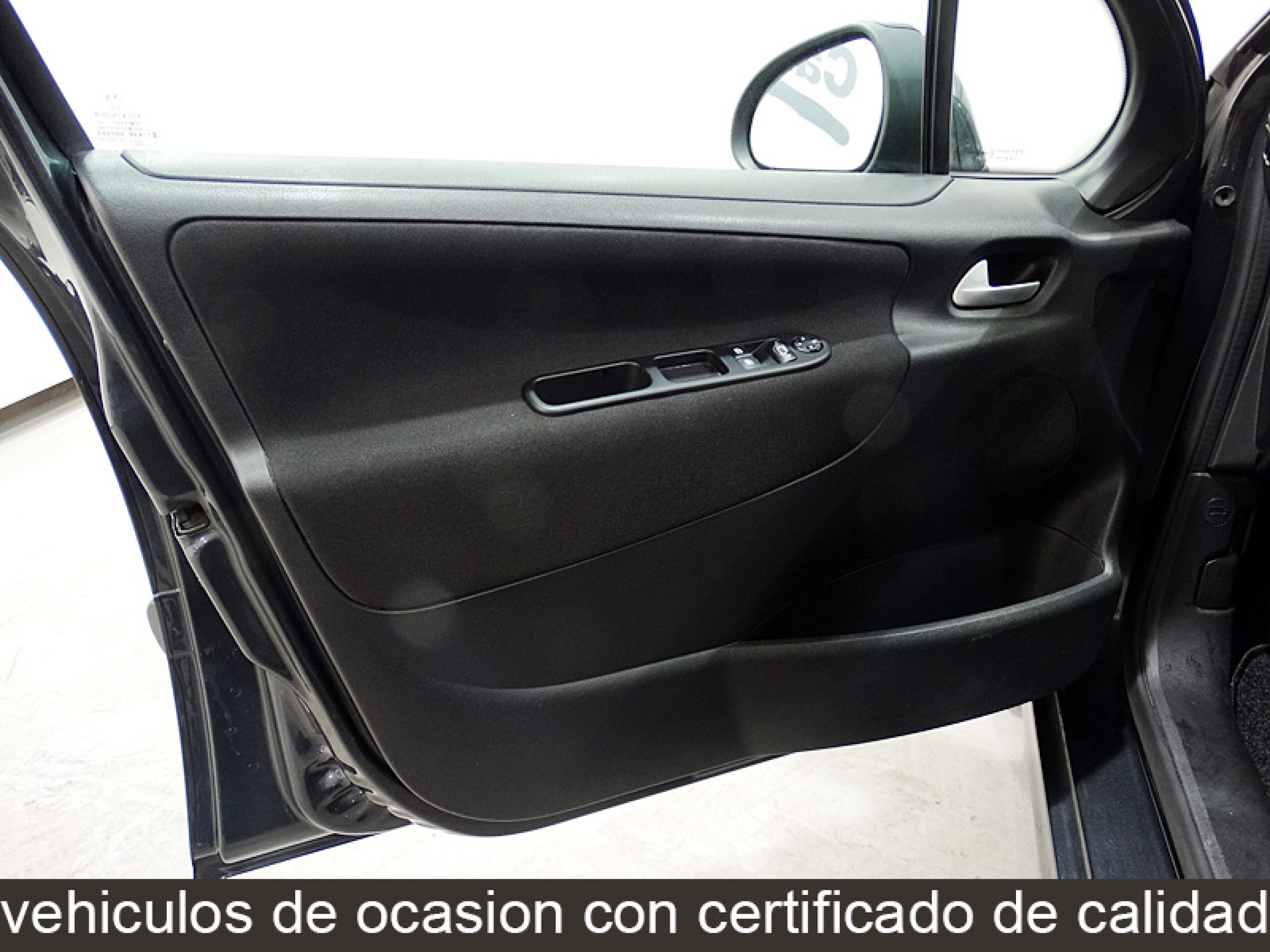 Foto Peugeot 207 16