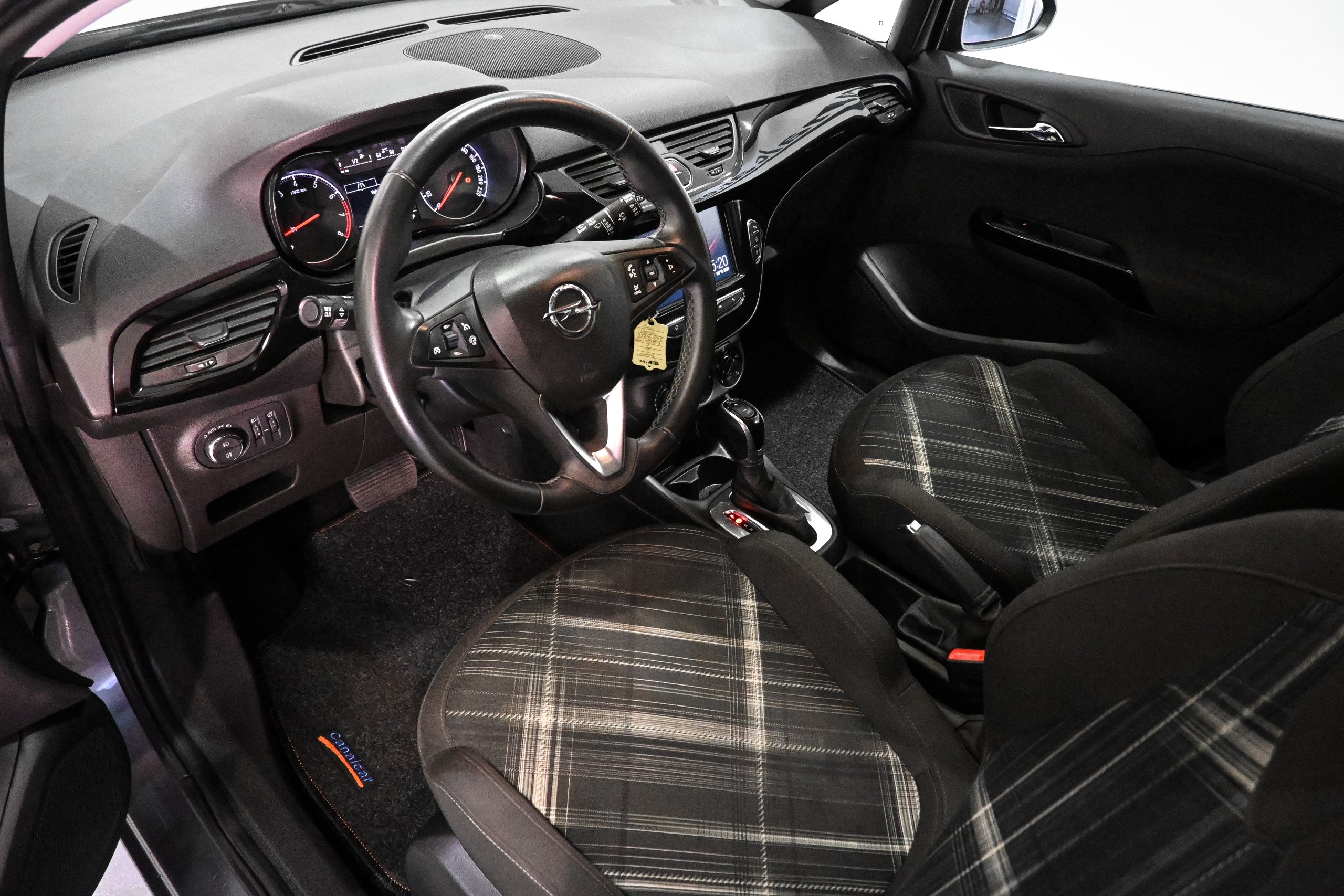 Foto Opel Corsa 15