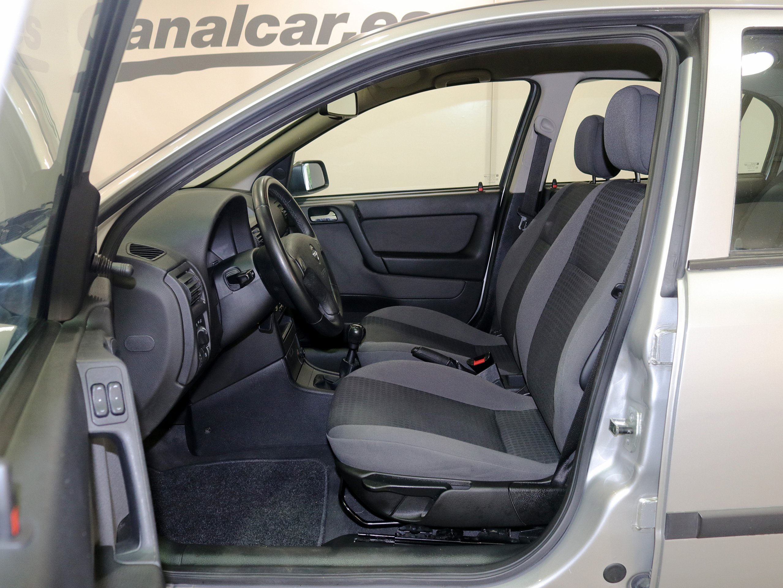 Foto Opel Astra 14