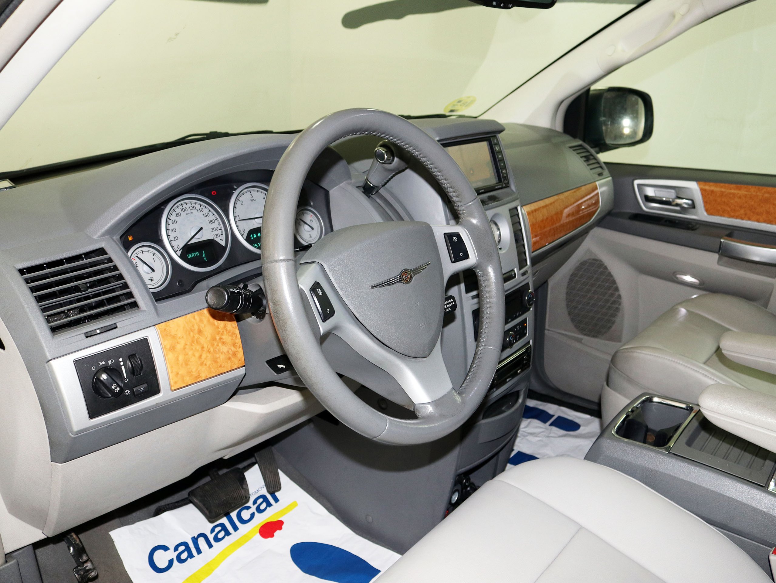 Foto Chrysler Grand Voyager 19
