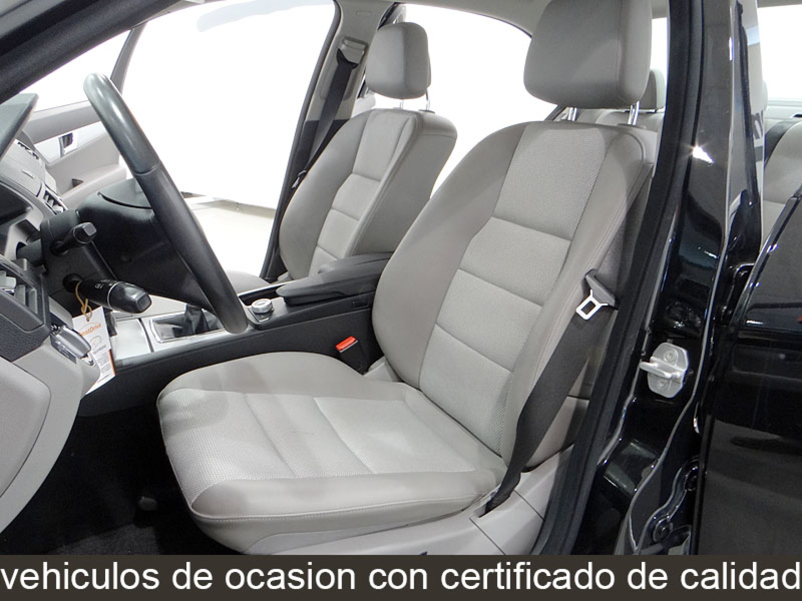 Foto Mercedes-Benz C 220 21