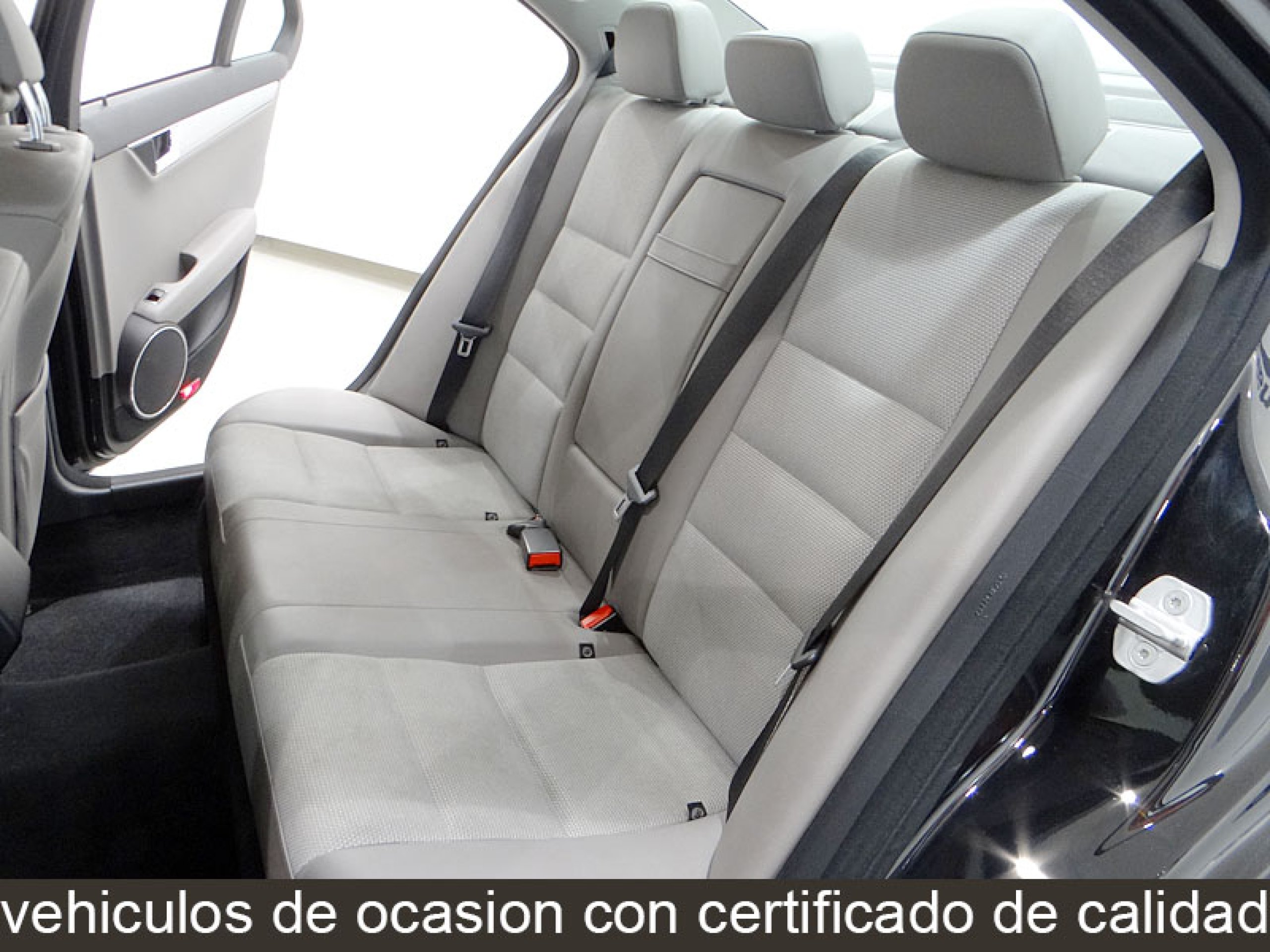 Foto Mercedes-Benz C 220 22
