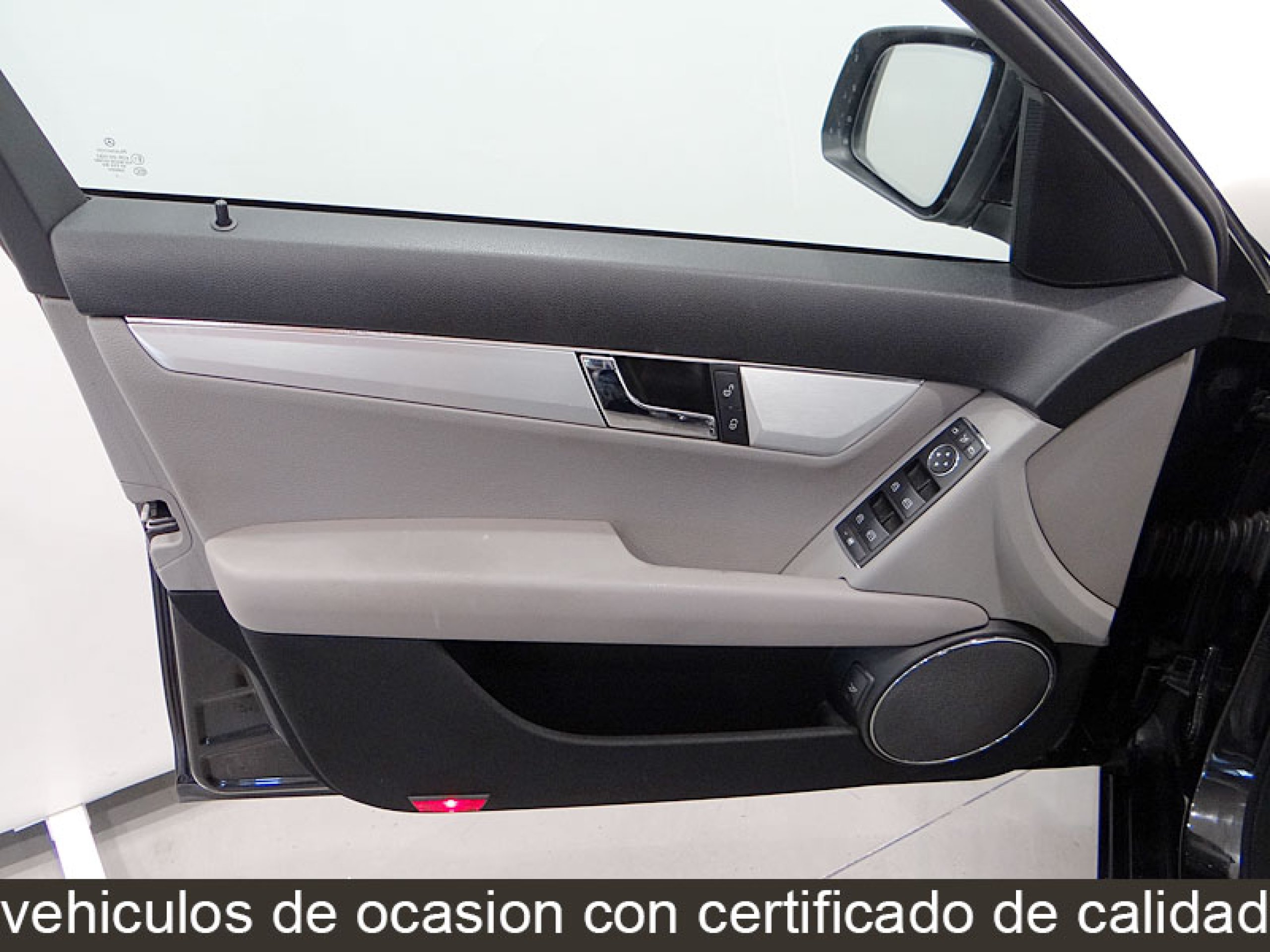 Foto Mercedes-Benz C 220 25