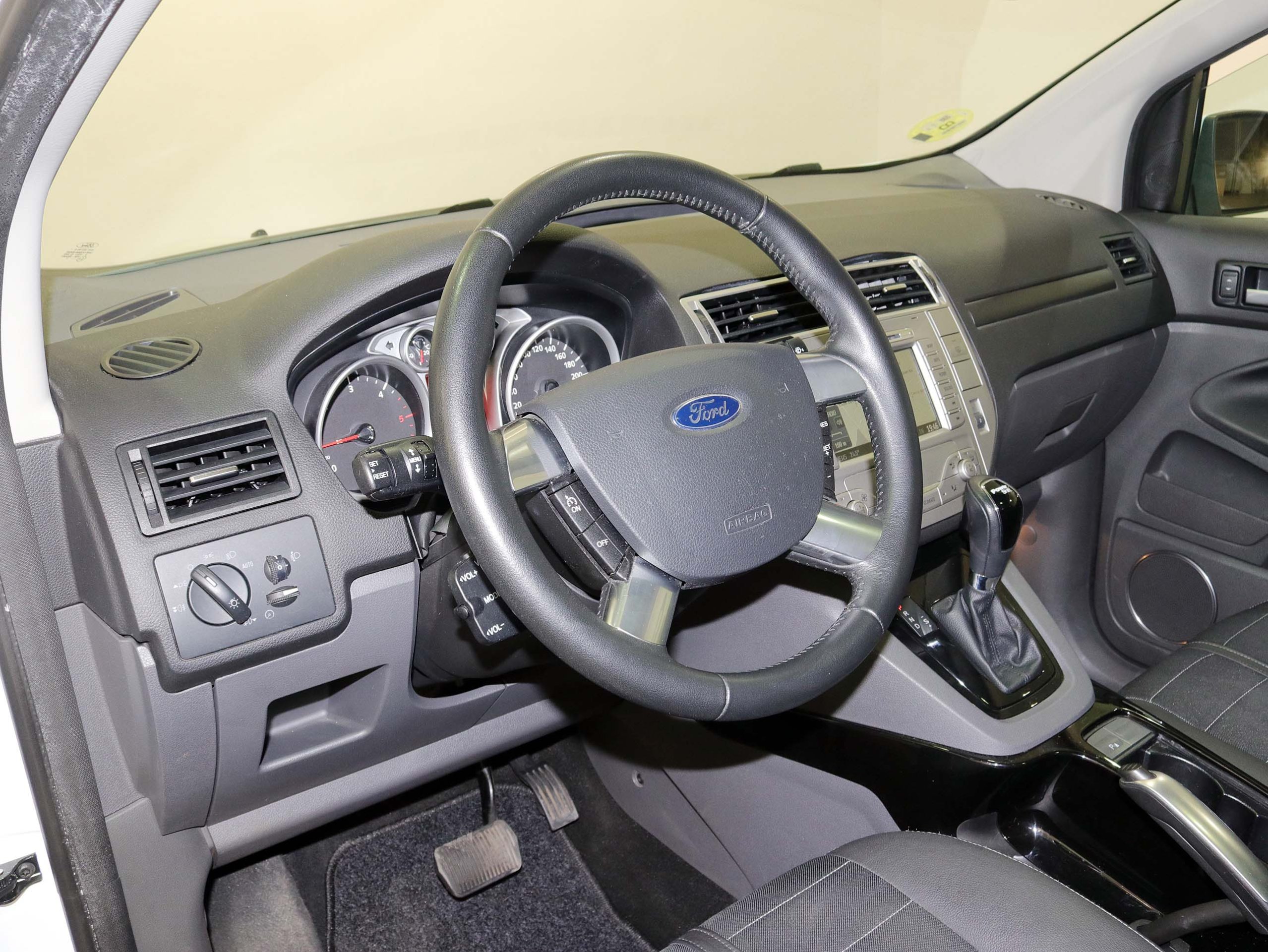 Foto Ford Kuga 23