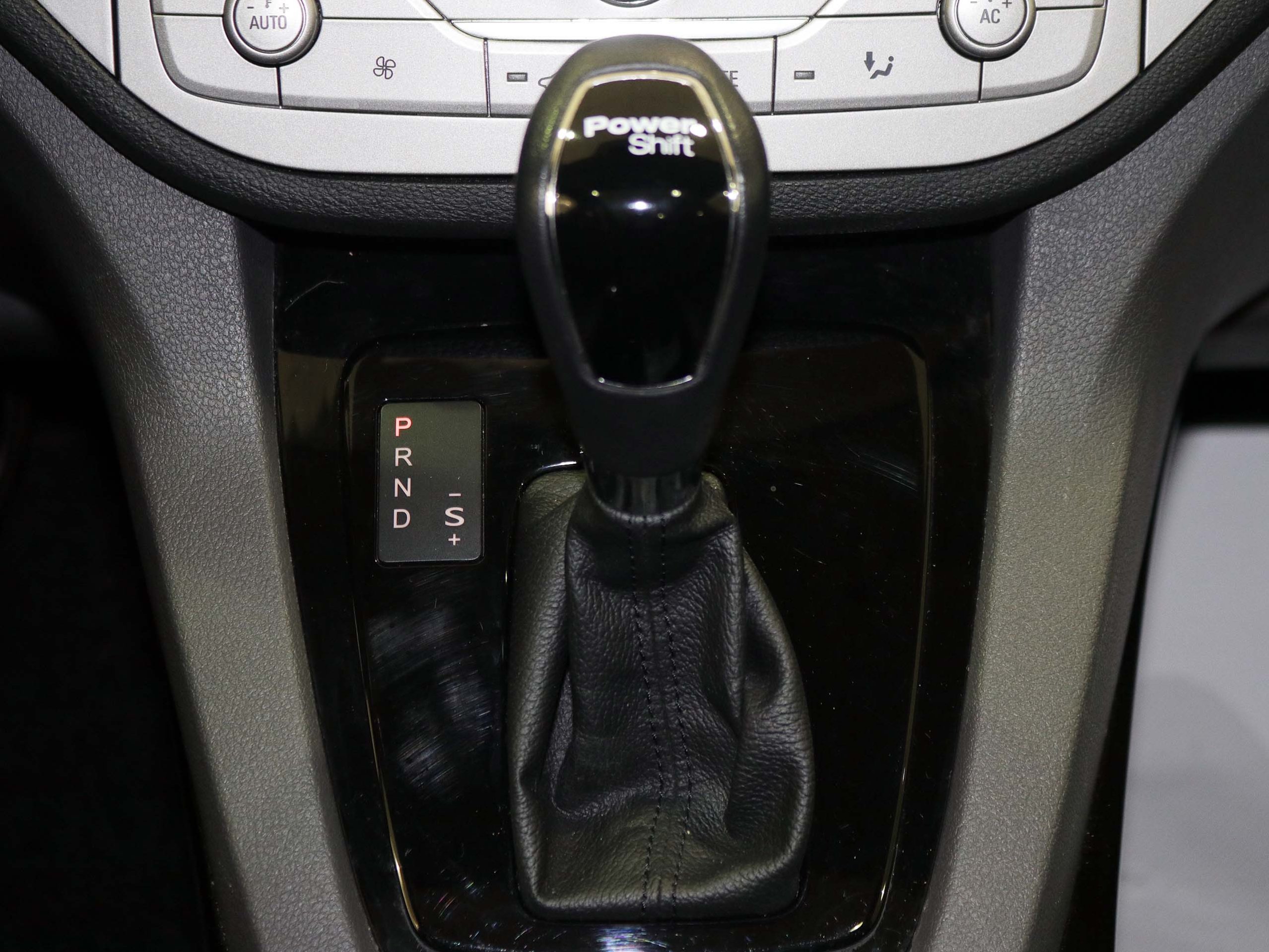 Foto Ford Kuga 31
