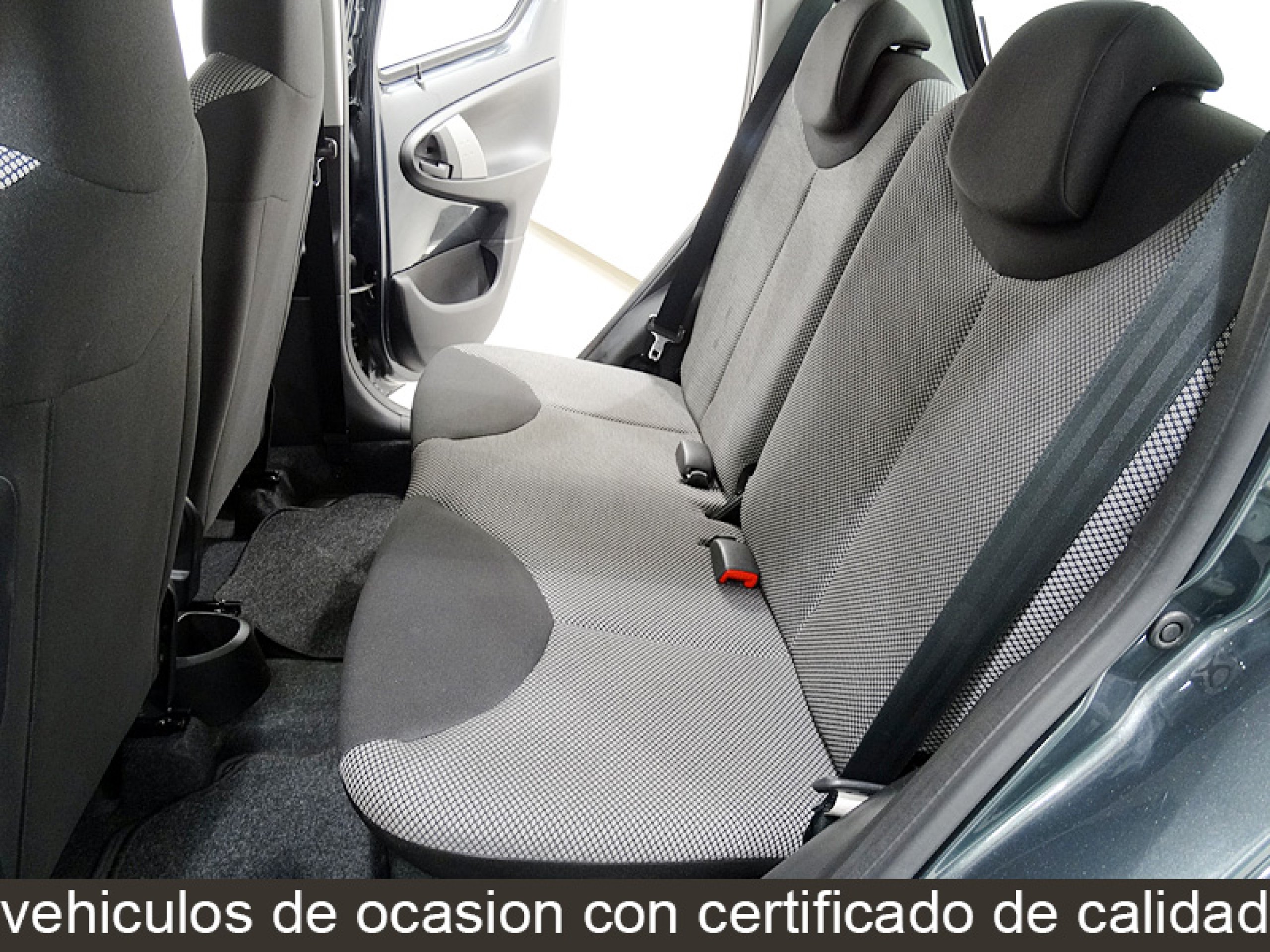 Foto Toyota Aygo 10