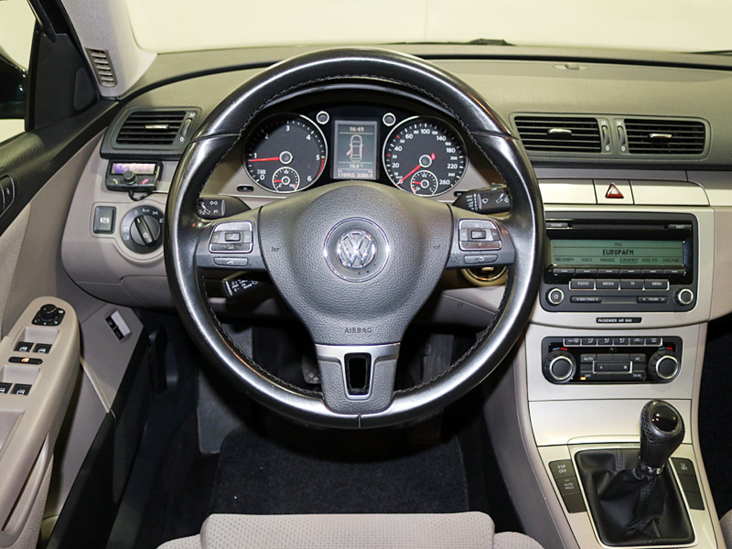 Foto Volkswagen Passat 18