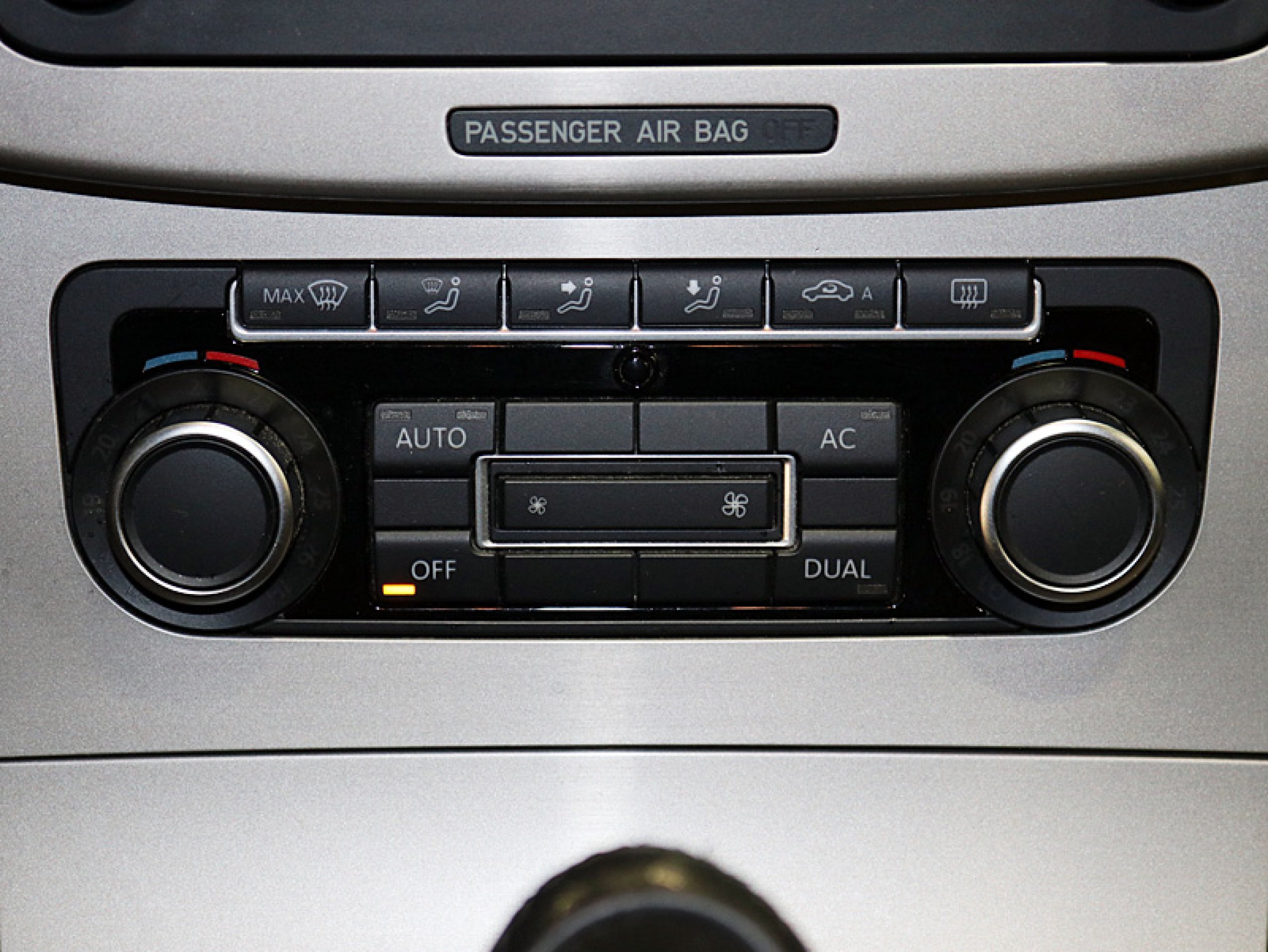 Foto Volkswagen Passat 21