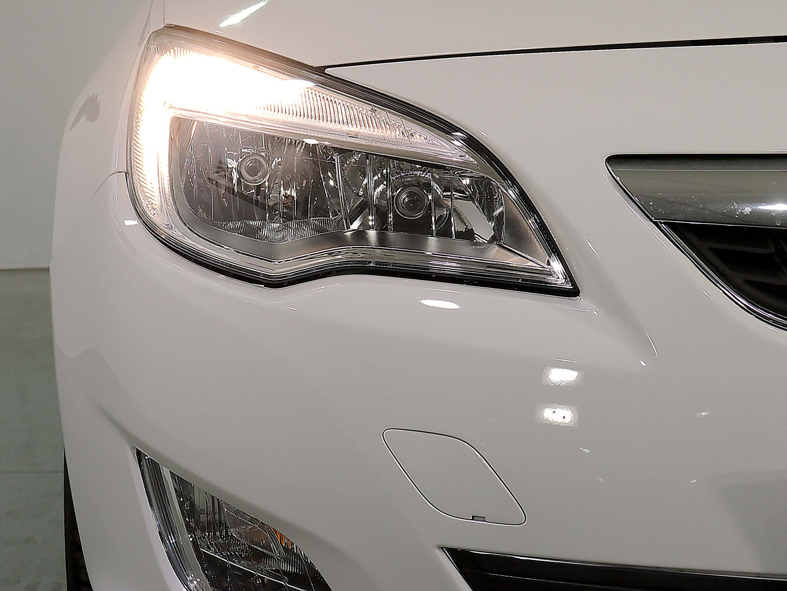 Foto Opel Astra 13