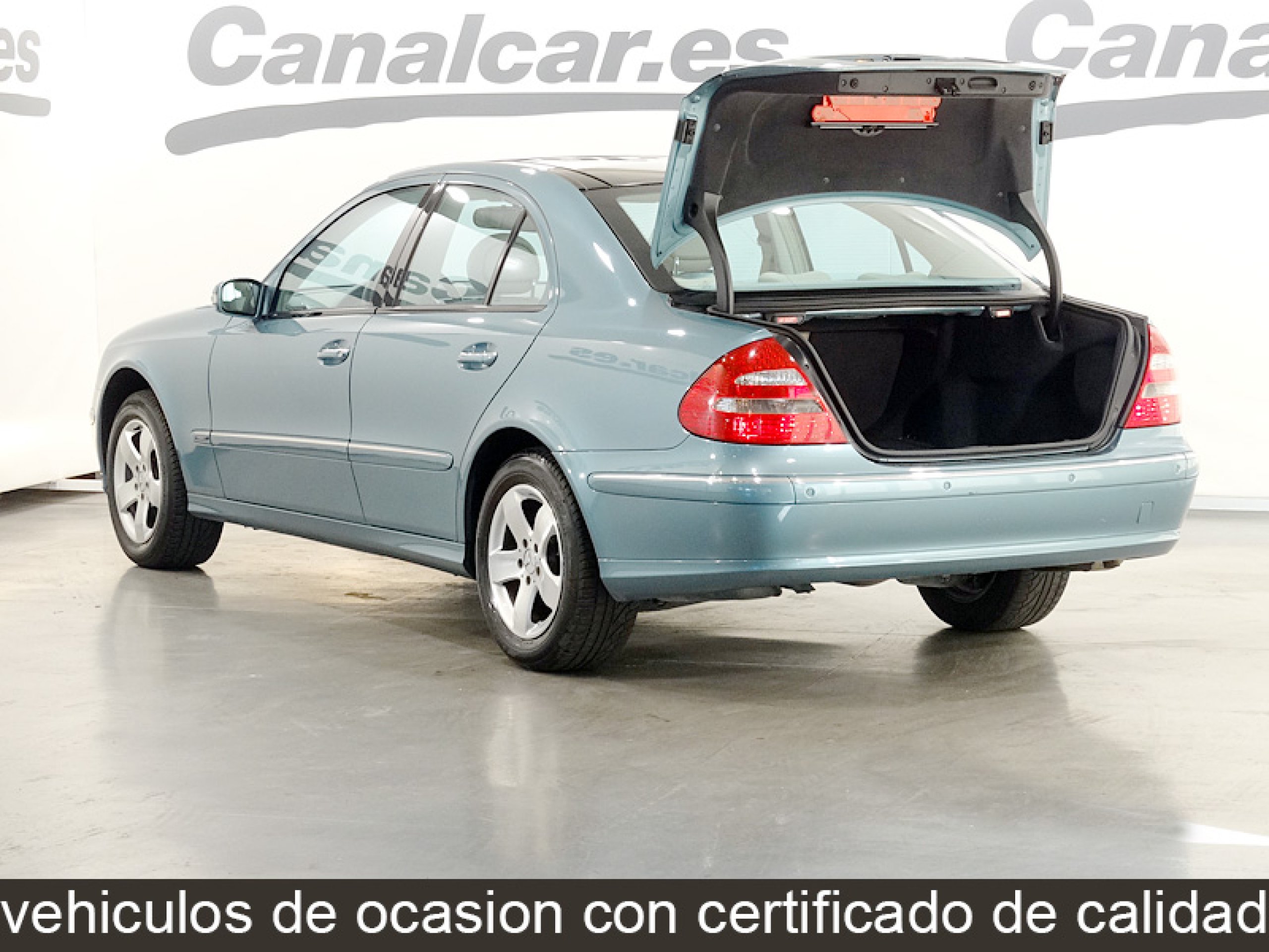 Foto Mercedes-Benz E 320 9