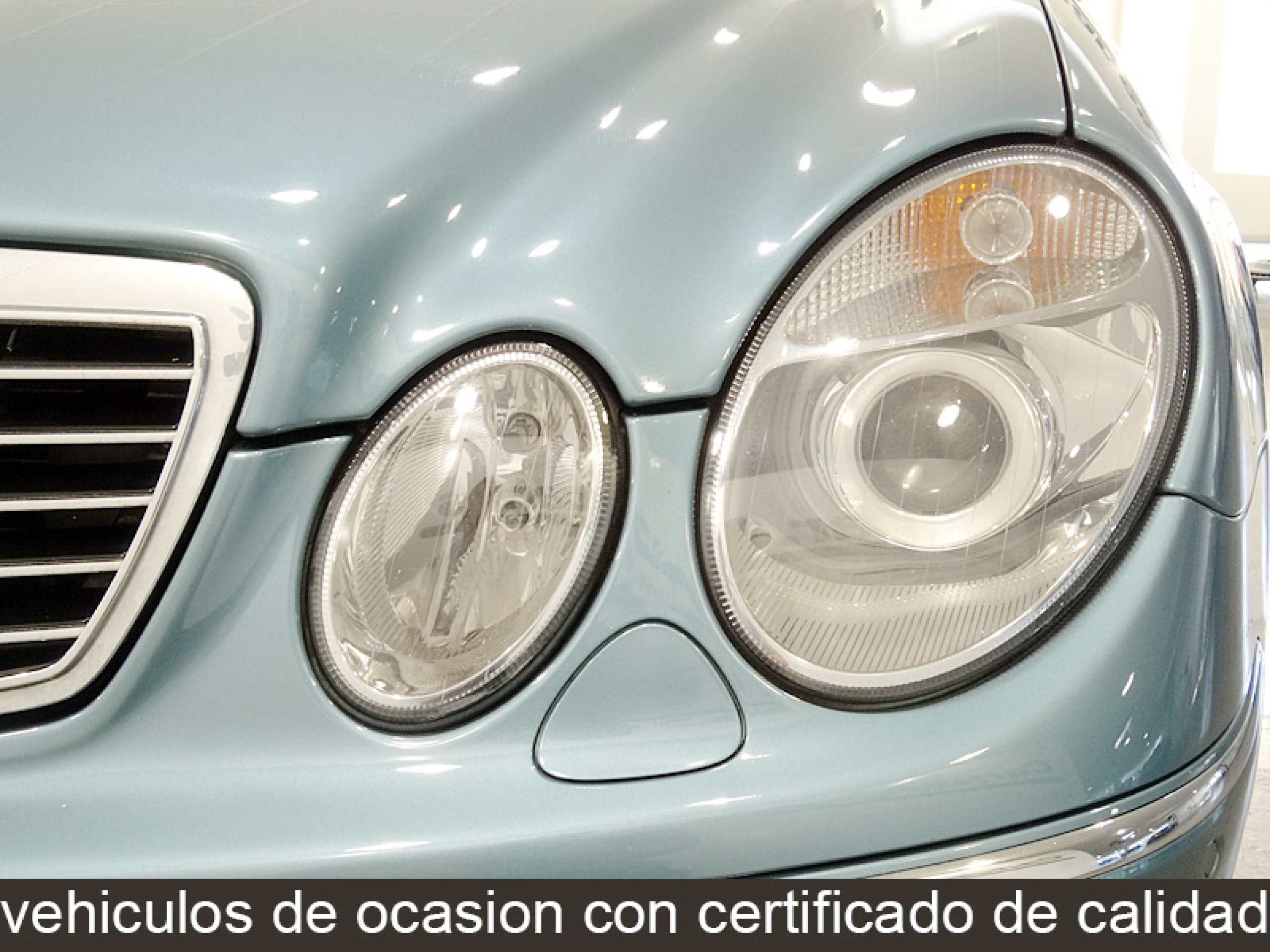 Foto Mercedes-Benz E 320 13
