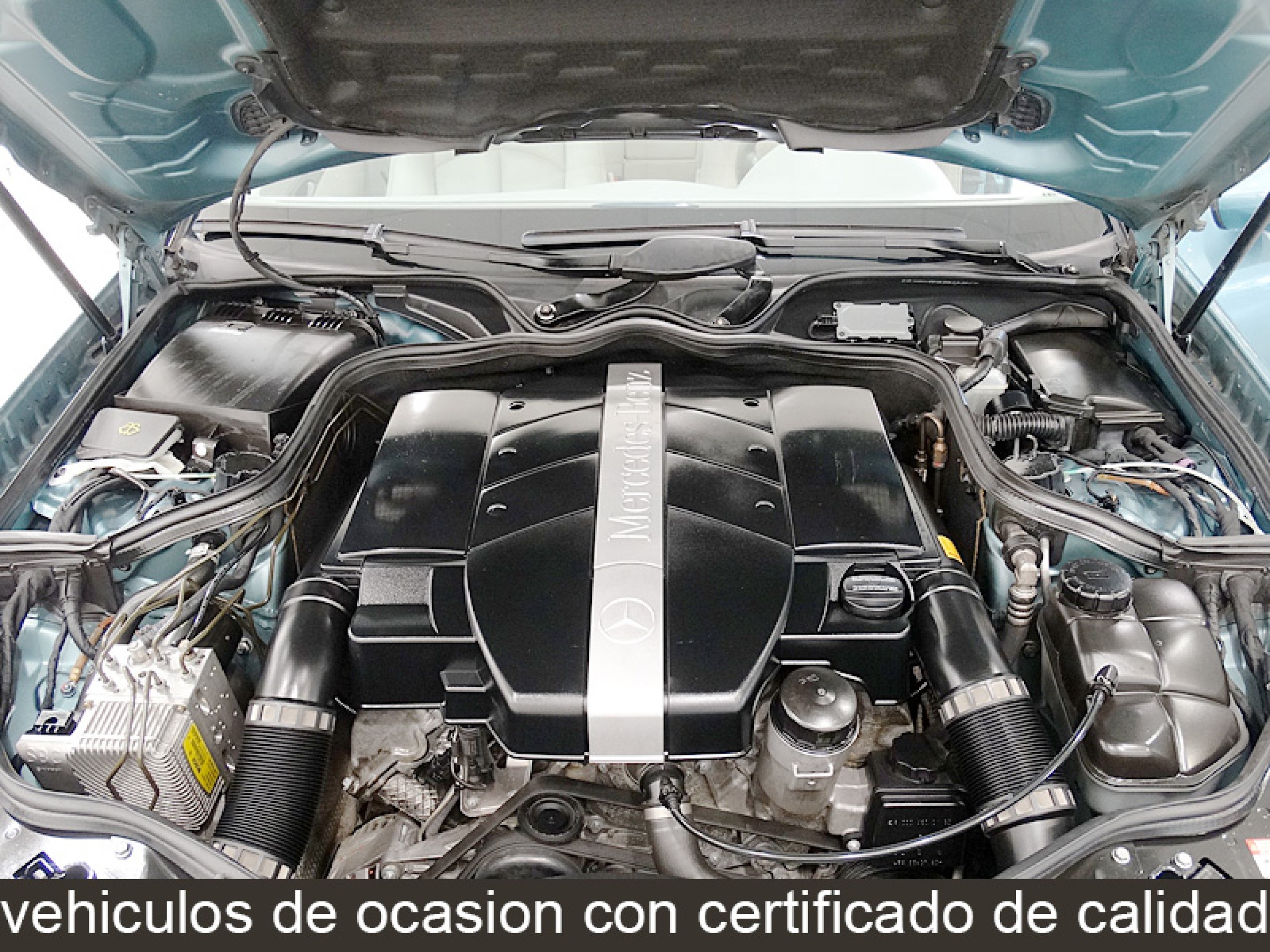 Foto Mercedes-Benz E 320 16