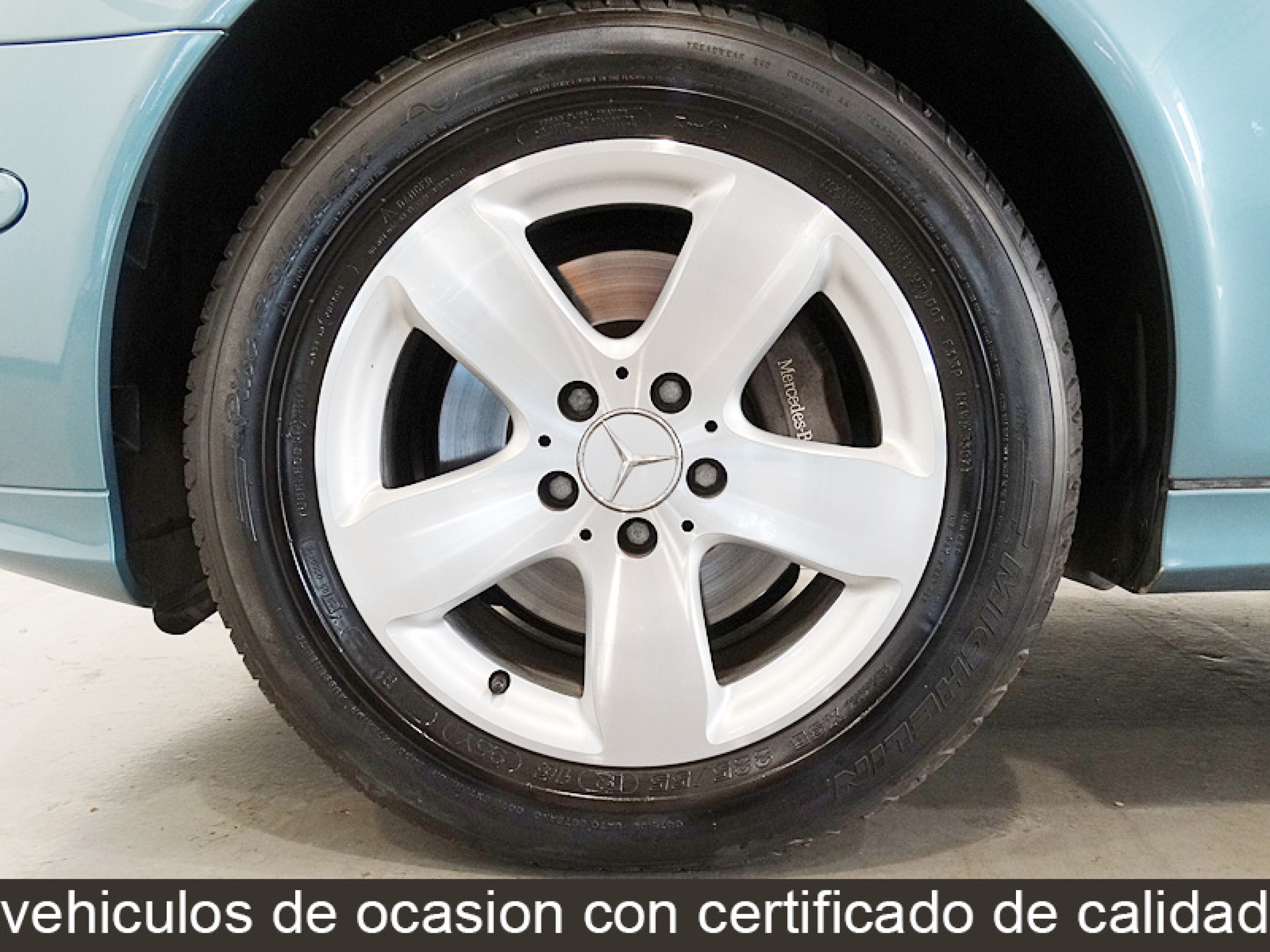 Foto Mercedes-Benz E 320 29