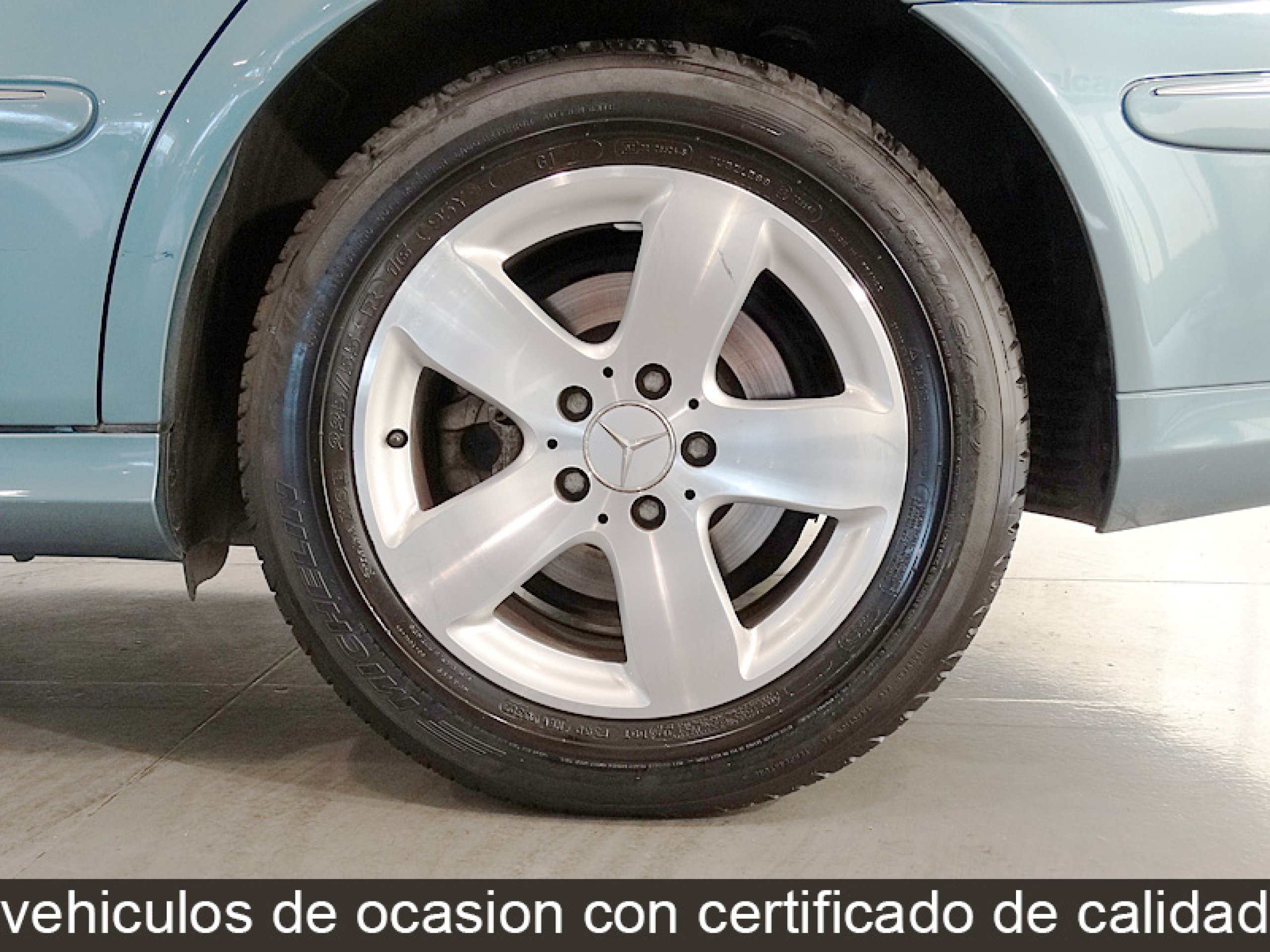 Foto Mercedes-Benz E 320 30