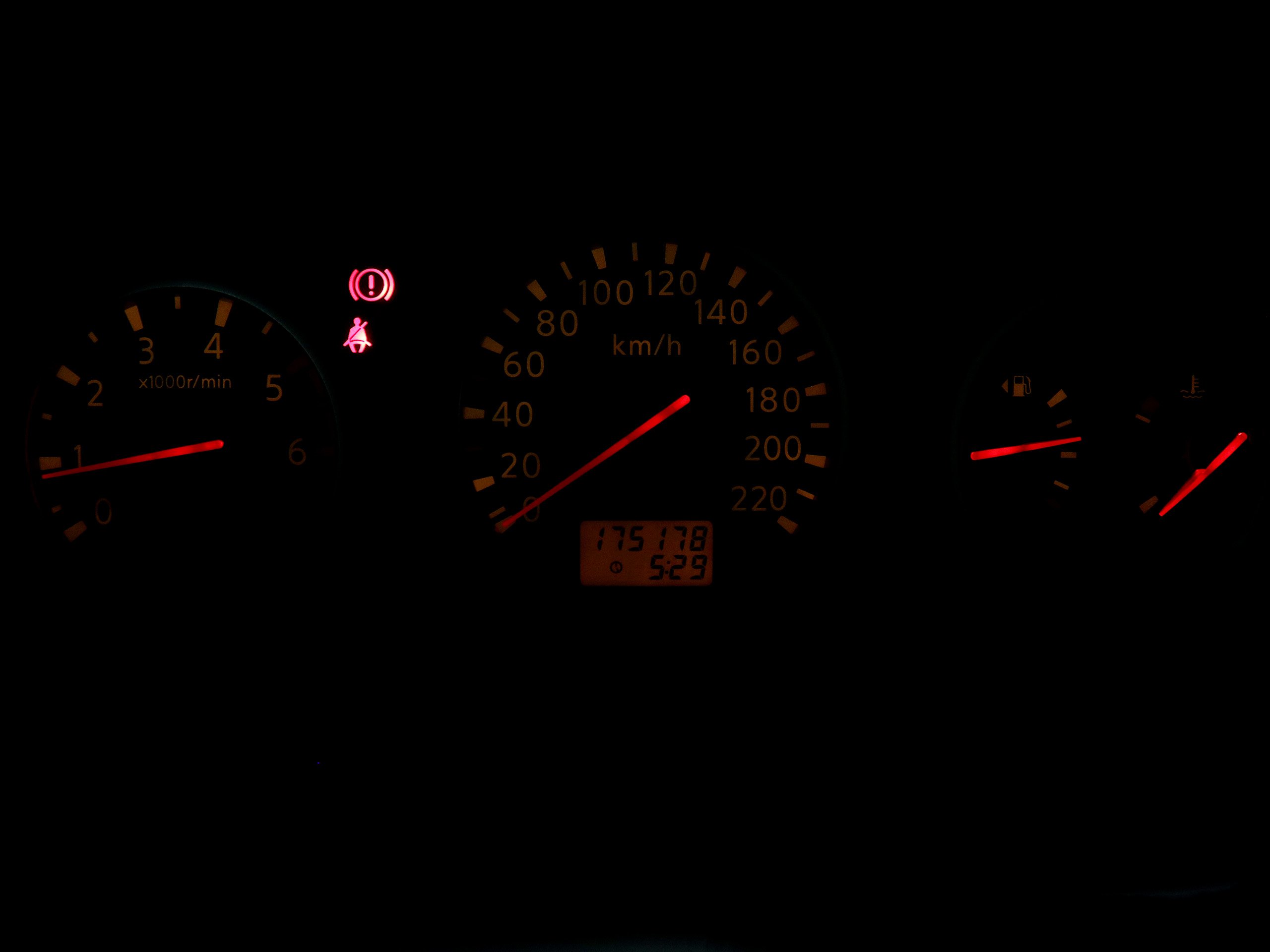 Foto Nissan X-Trail 16