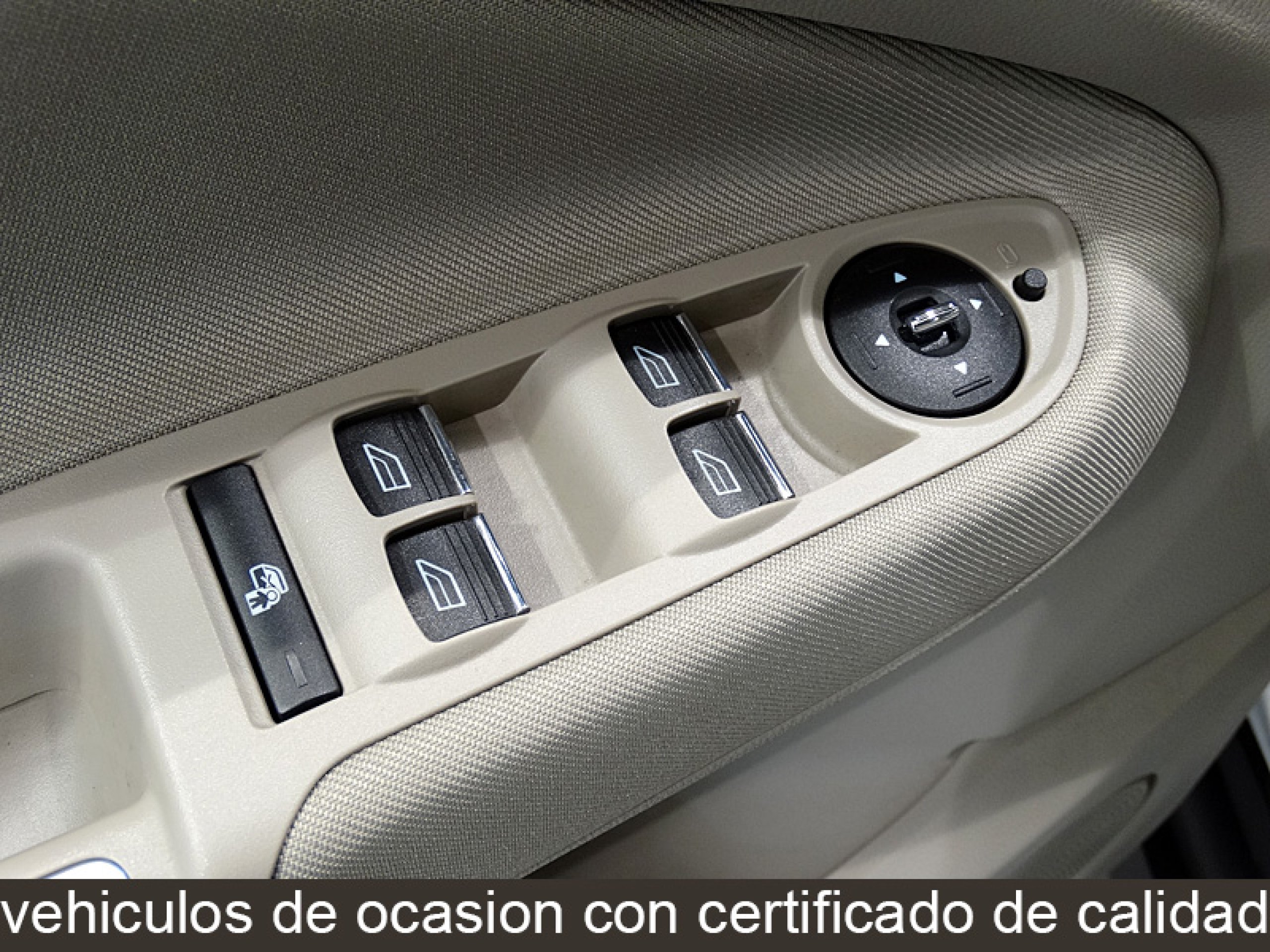 Foto Ford C-Max 32