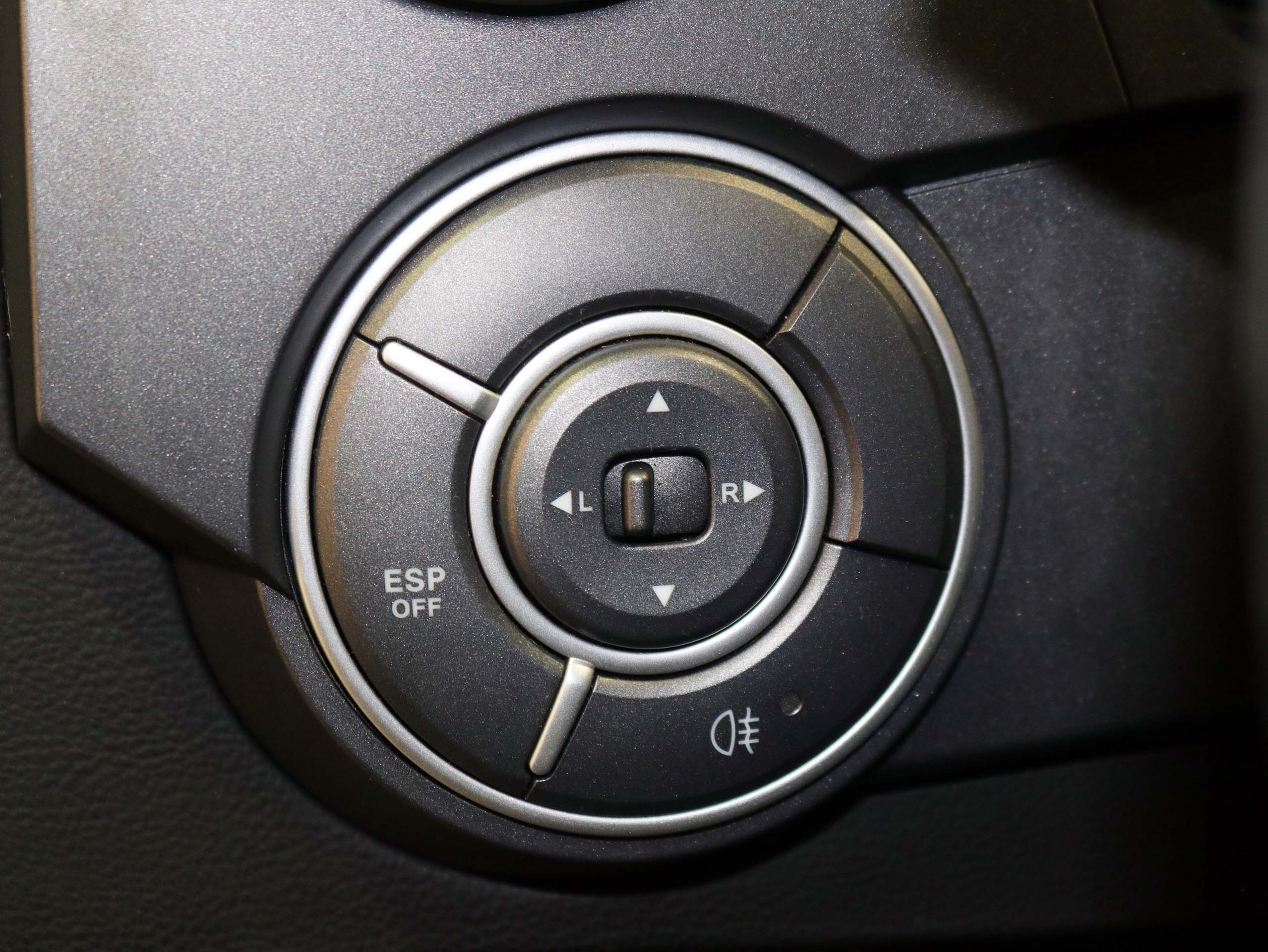Foto Ssangyong Actyon 26