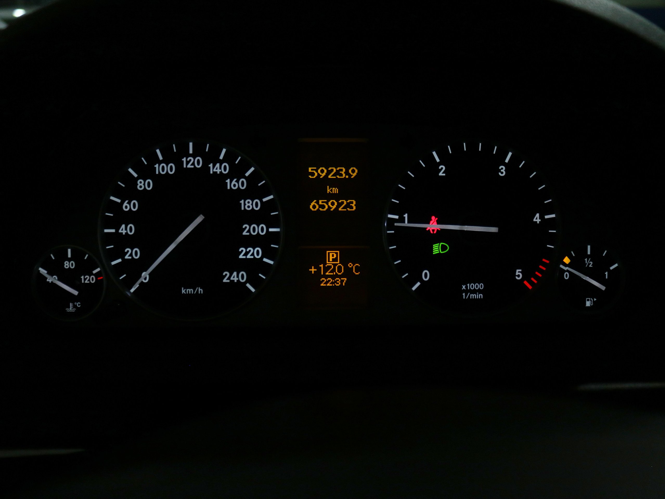 Foto Mercedes-Benz B 180 17