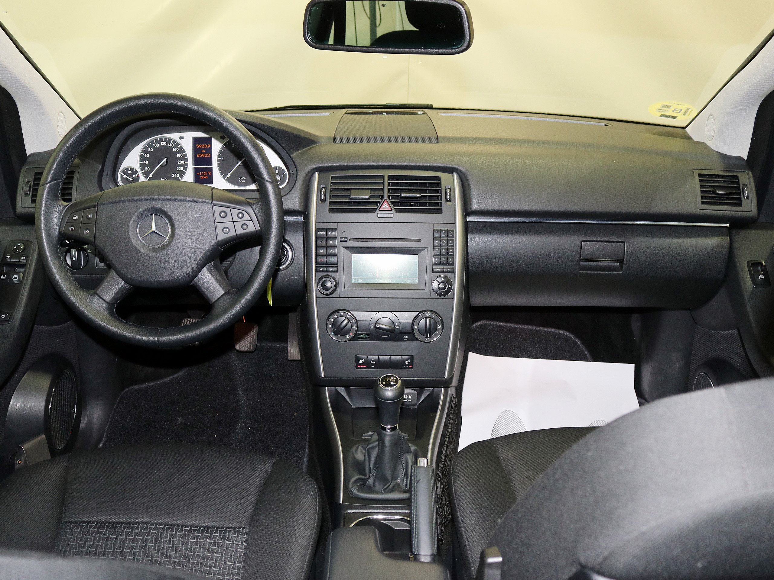 Foto Mercedes-Benz B 180 19