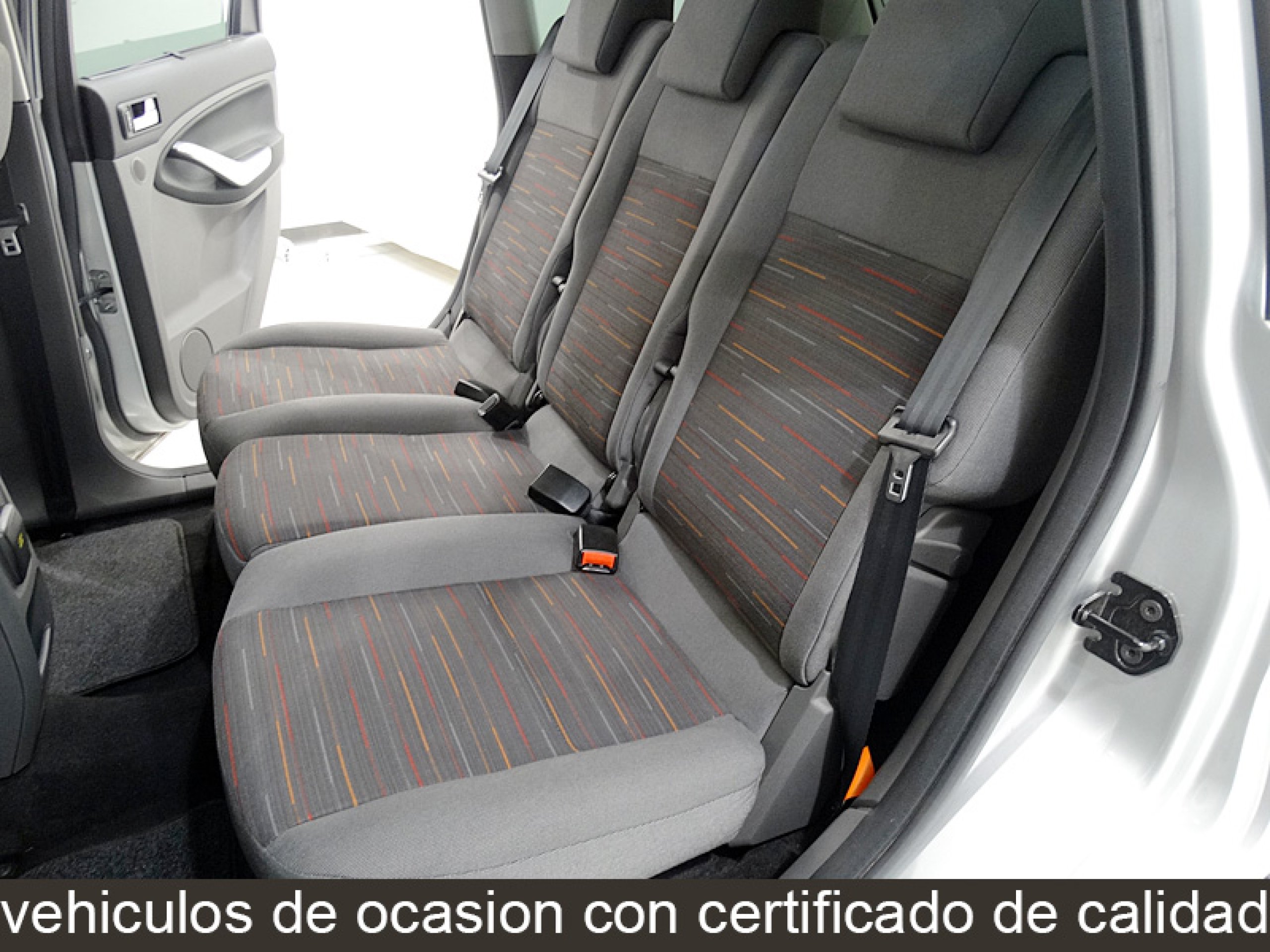 Foto Ford C-Max 23