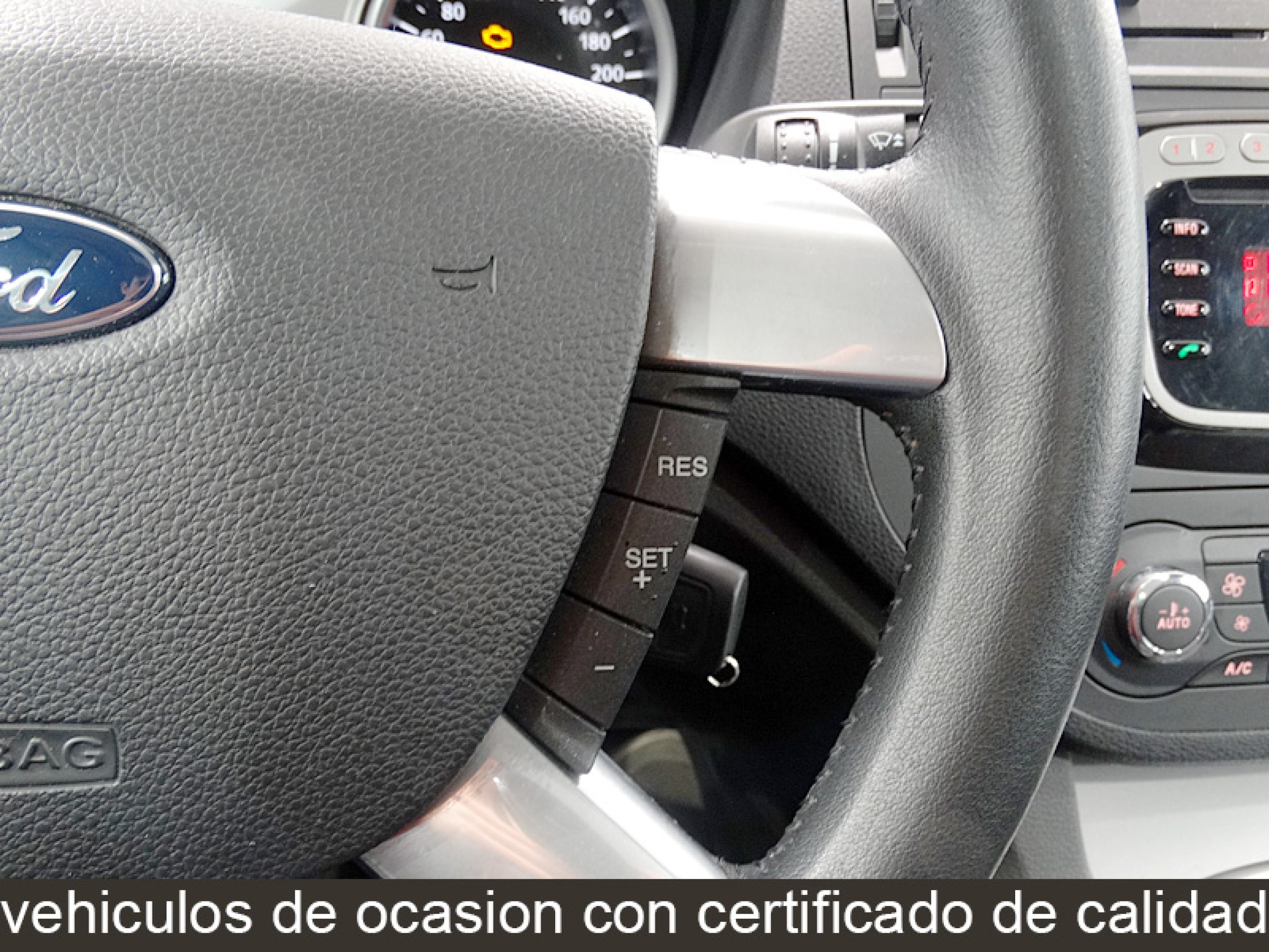 Foto Ford C-Max 28