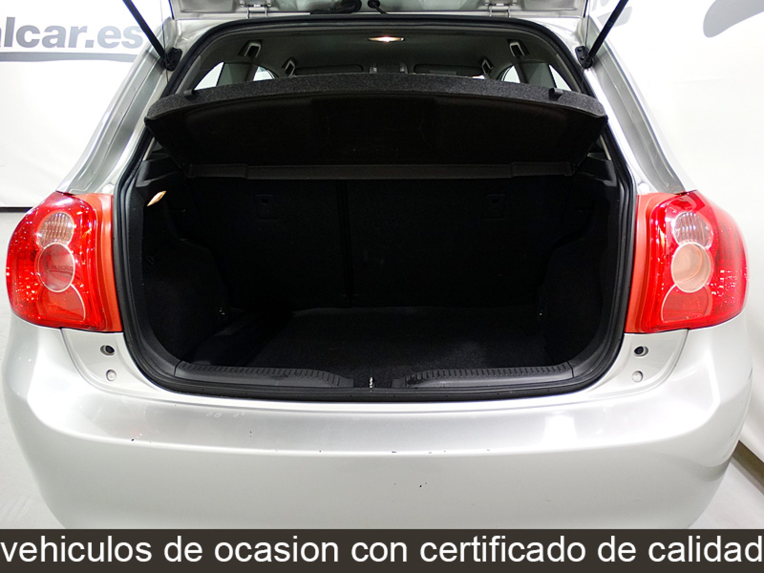 Foto Toyota Auris 14
