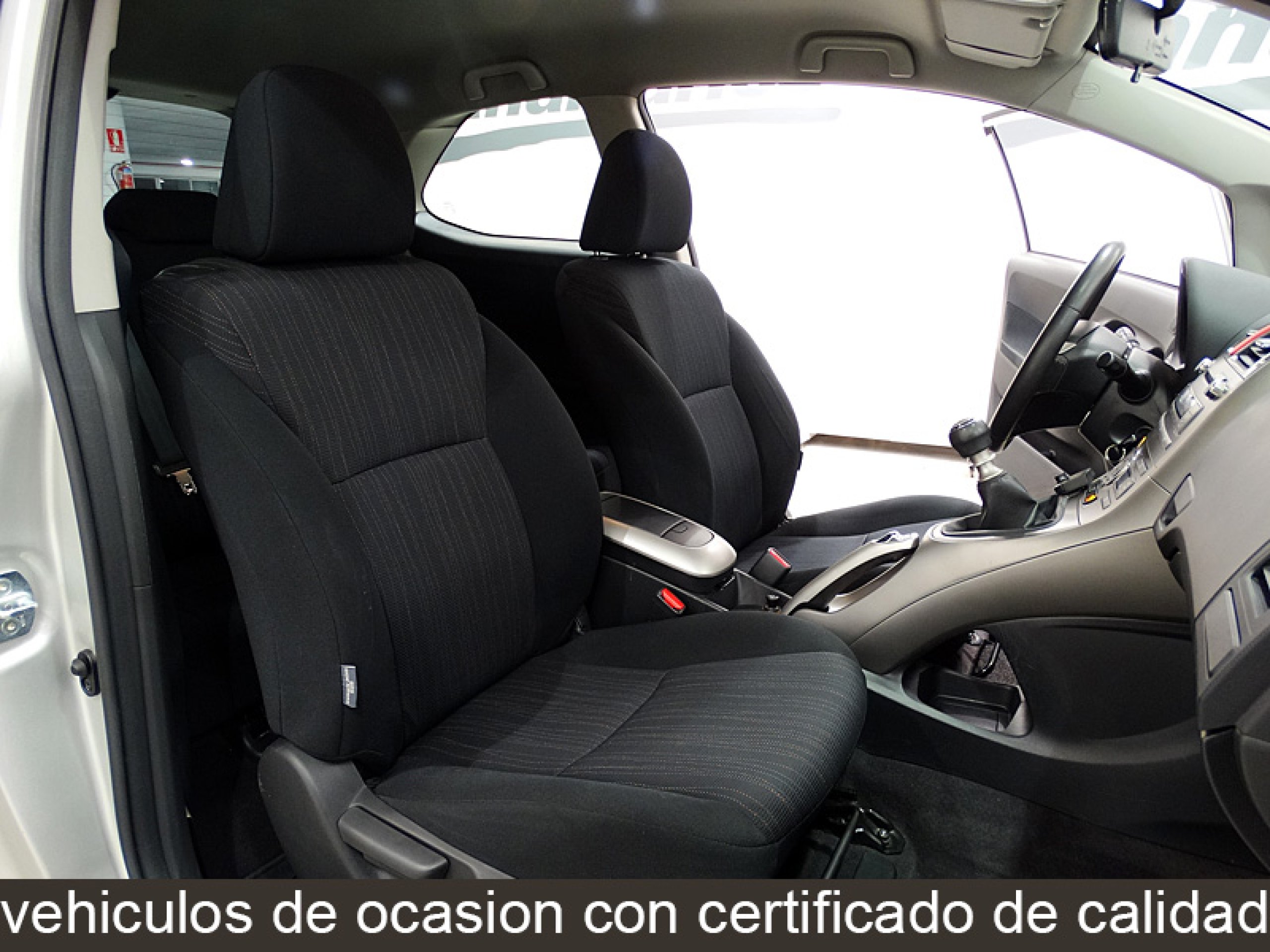 Foto Toyota Auris 17