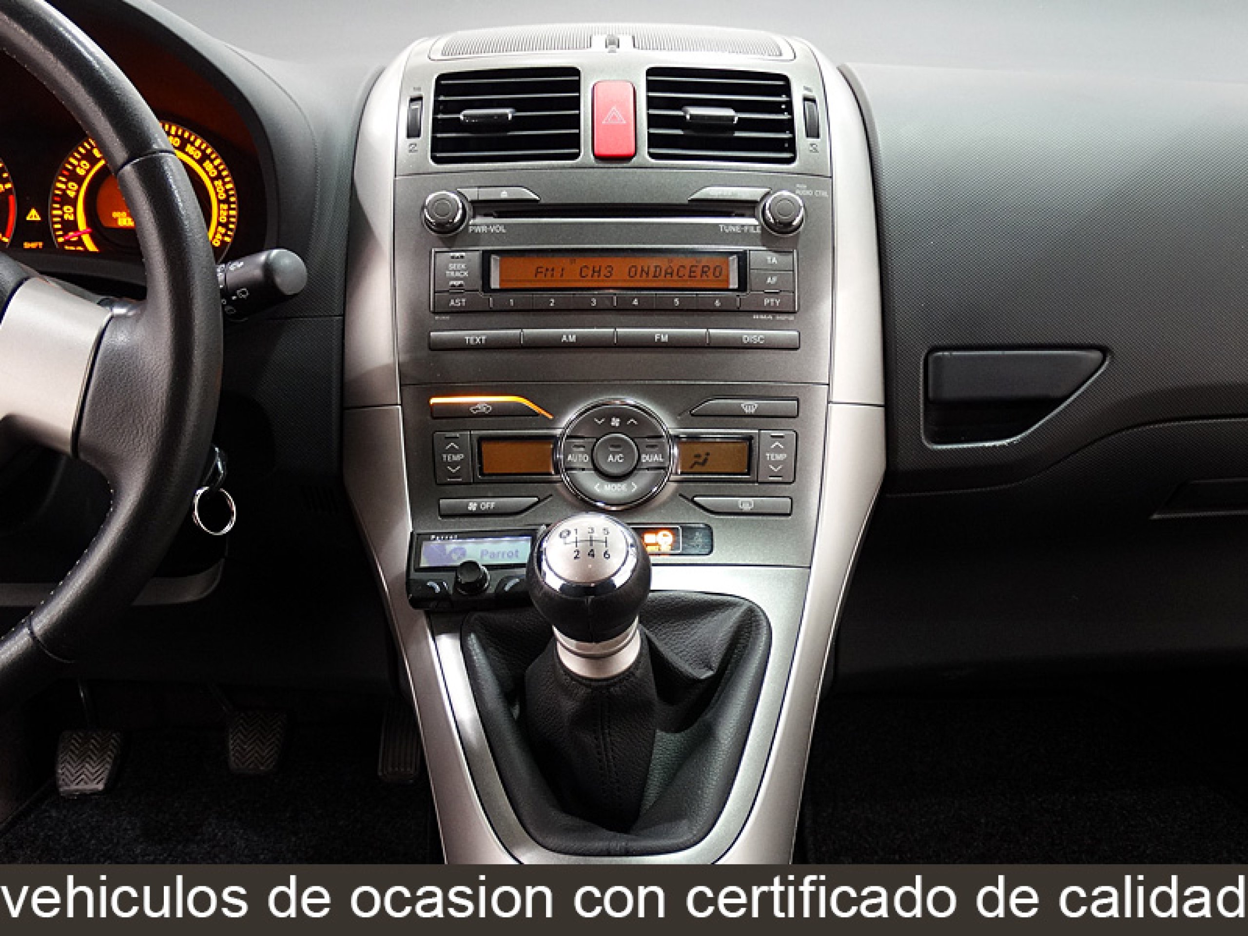 Foto Toyota Auris 25