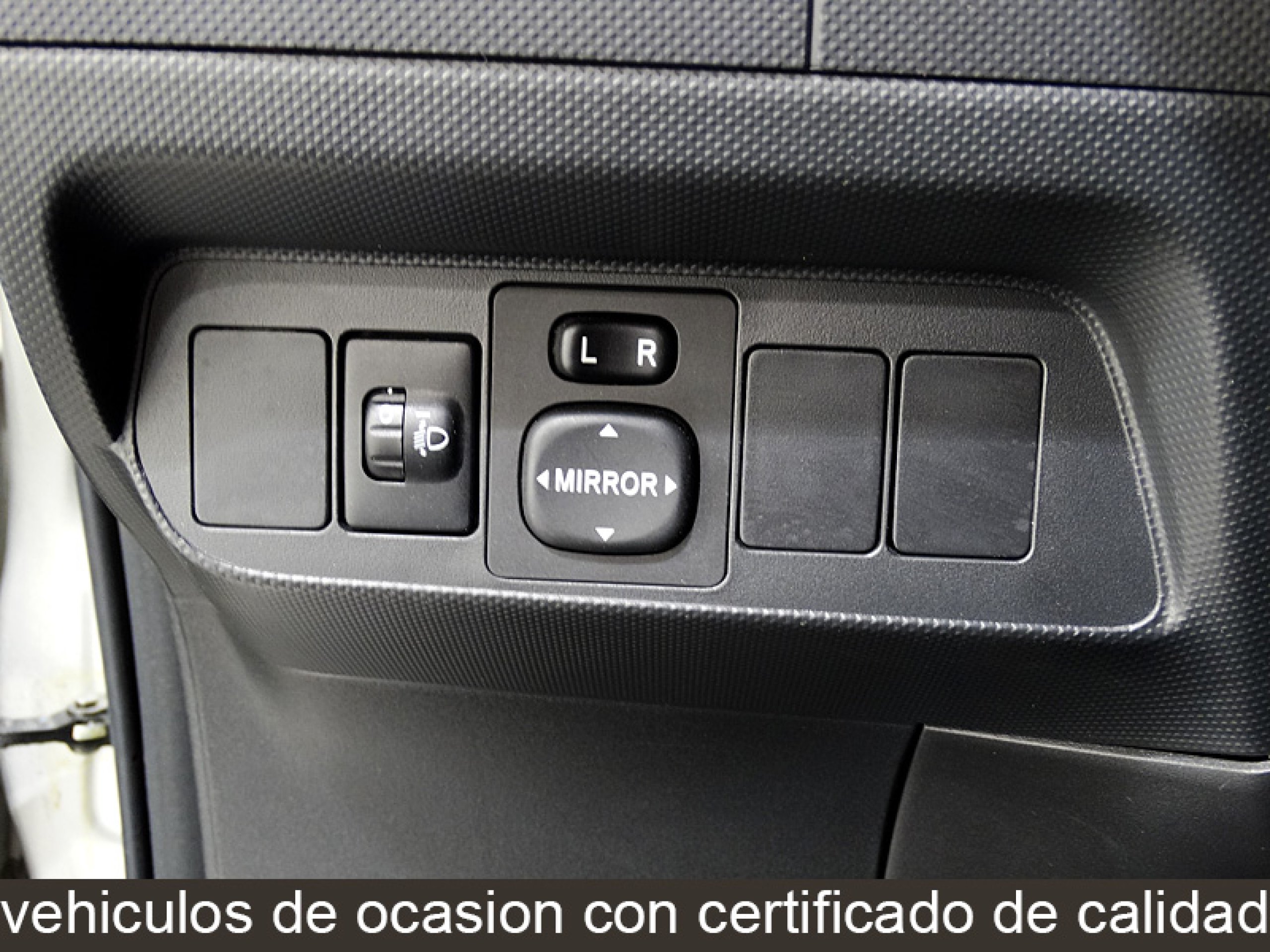 Foto Toyota Auris 32