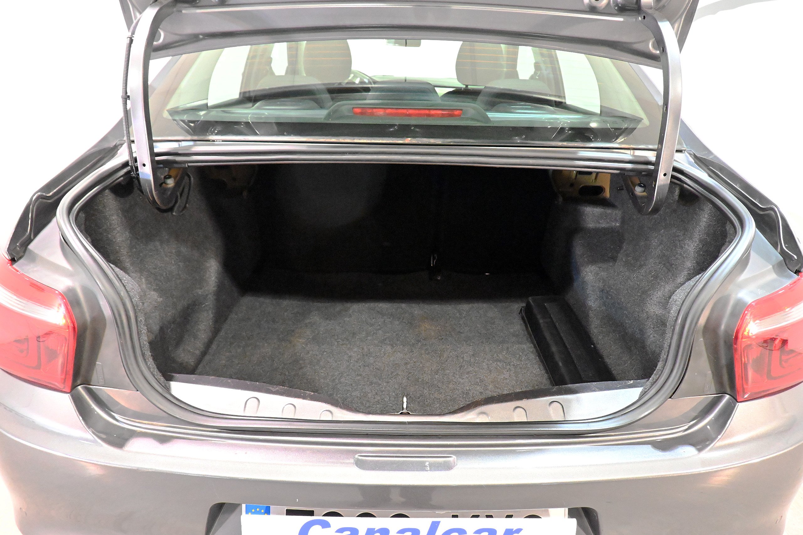 Foto Citroen C-Elysee 8