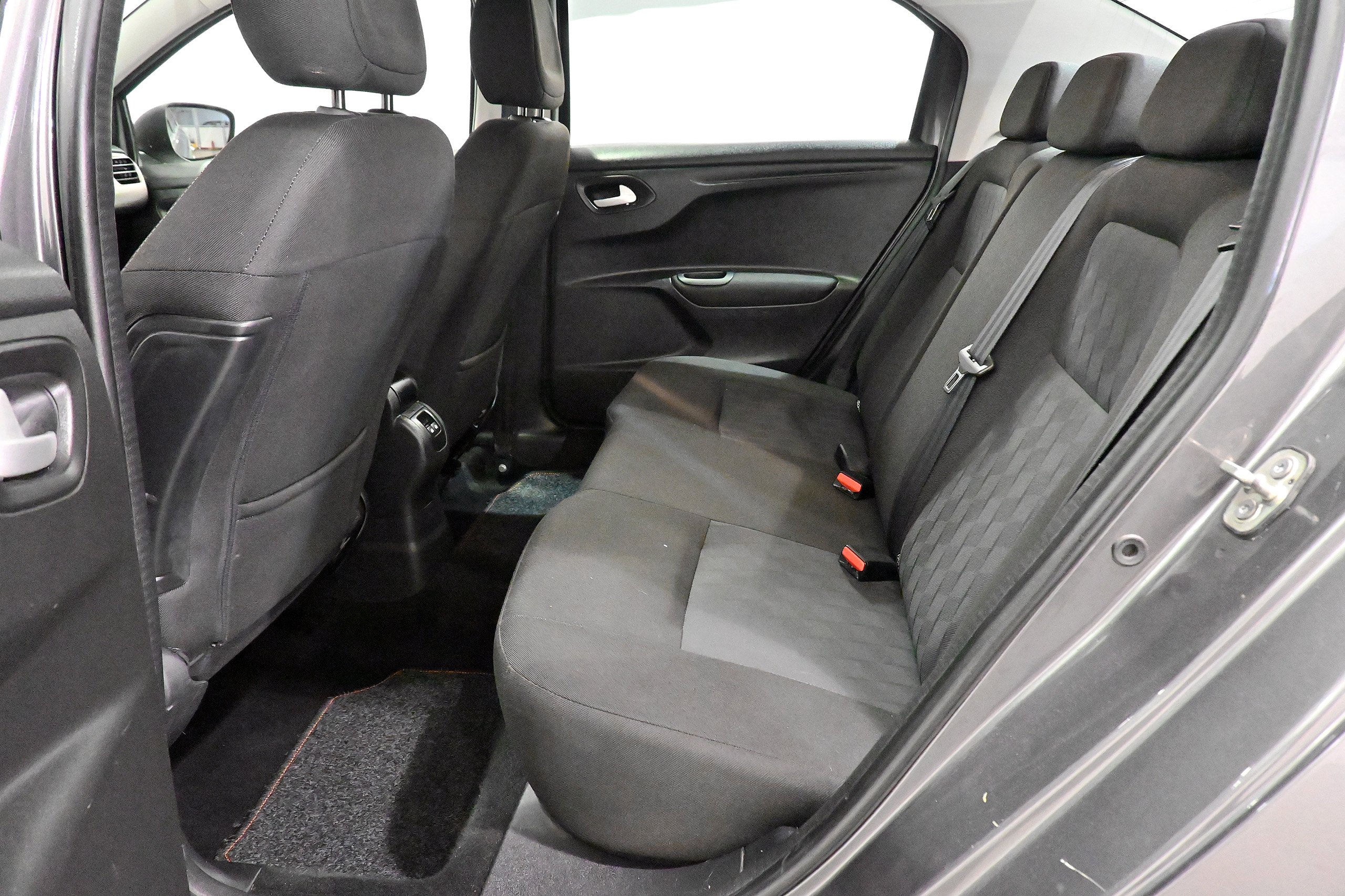 Foto Citroen C-Elysee 10