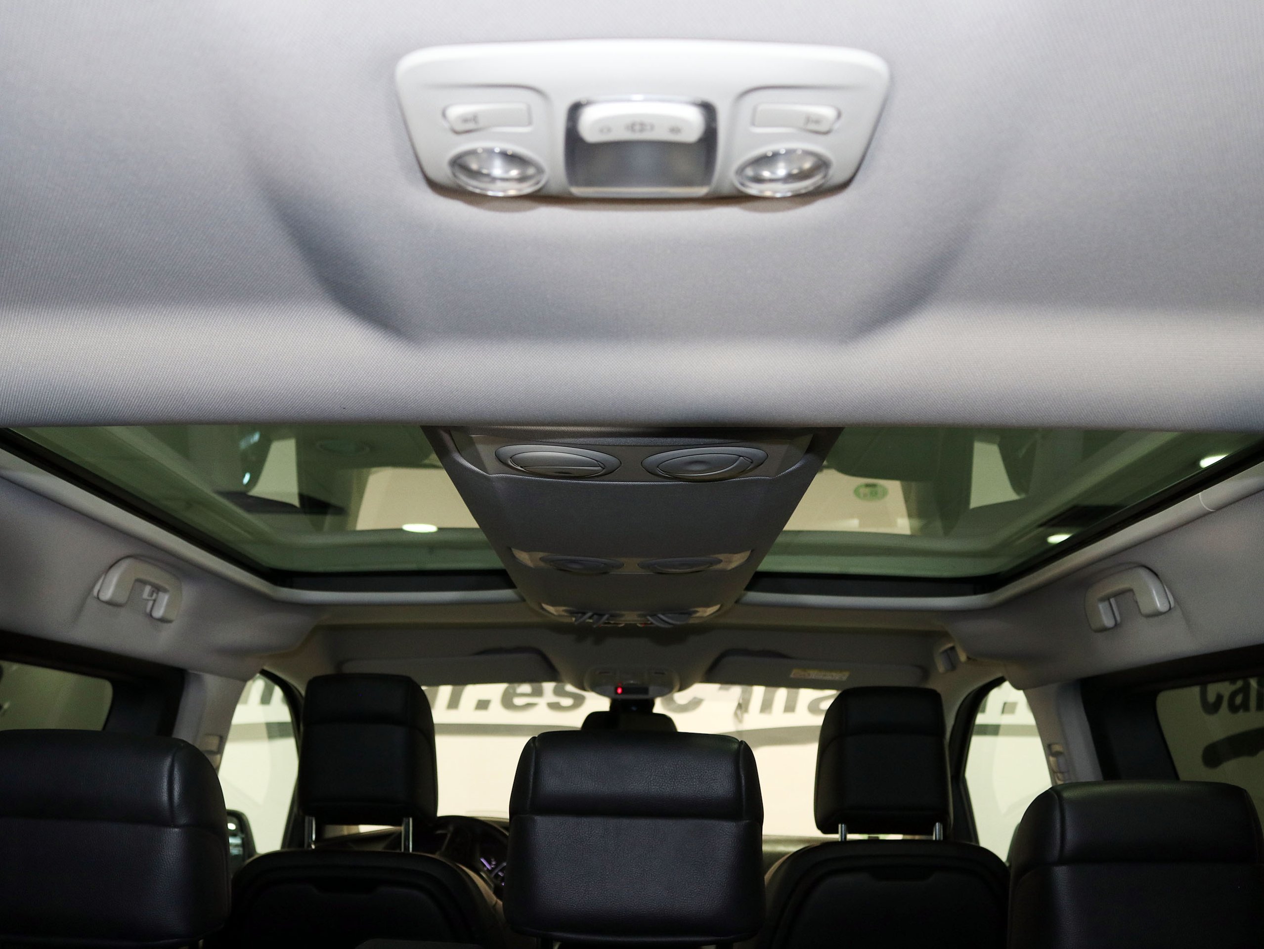 Foto Peugeot Traveller 18