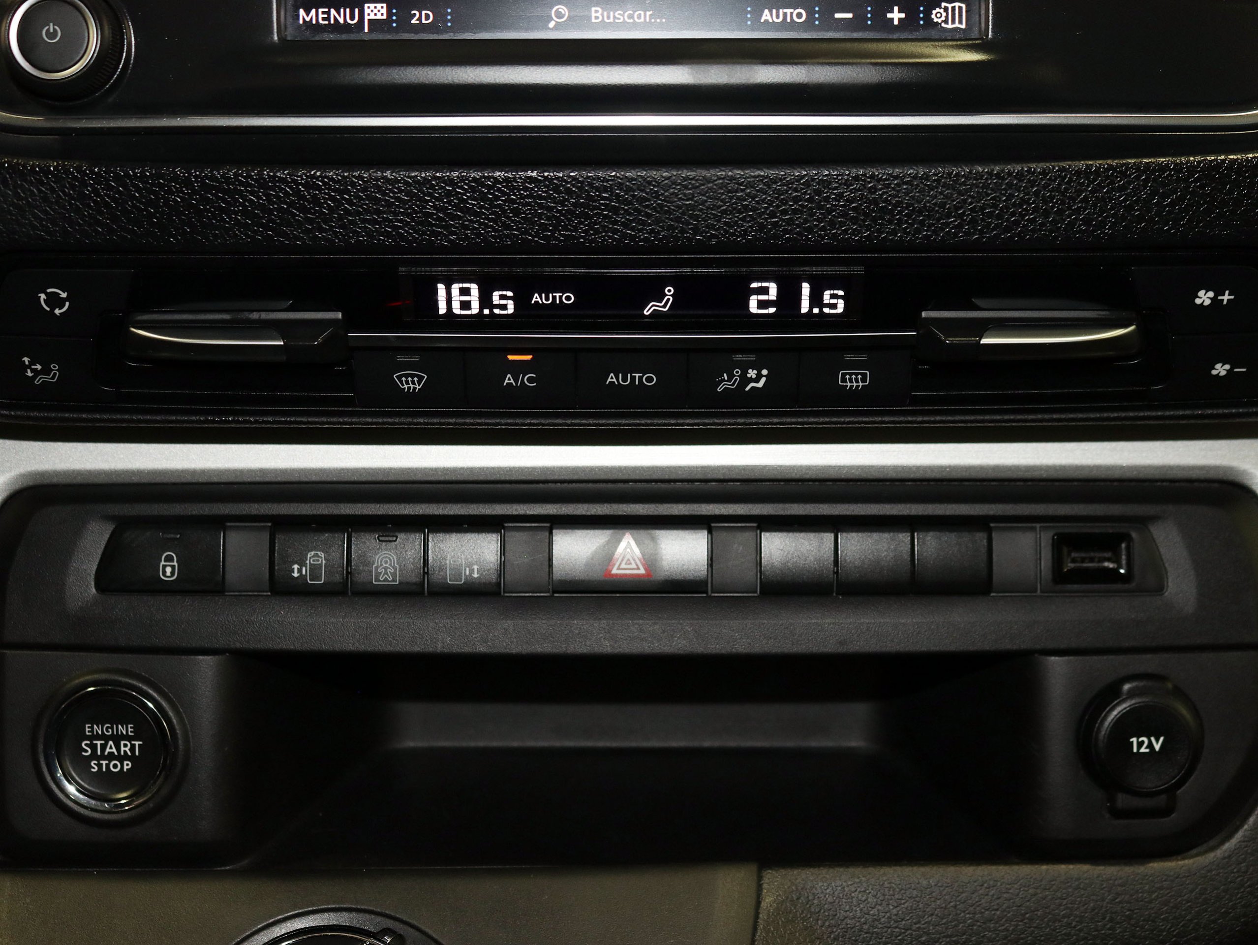 Foto Peugeot Traveller 30