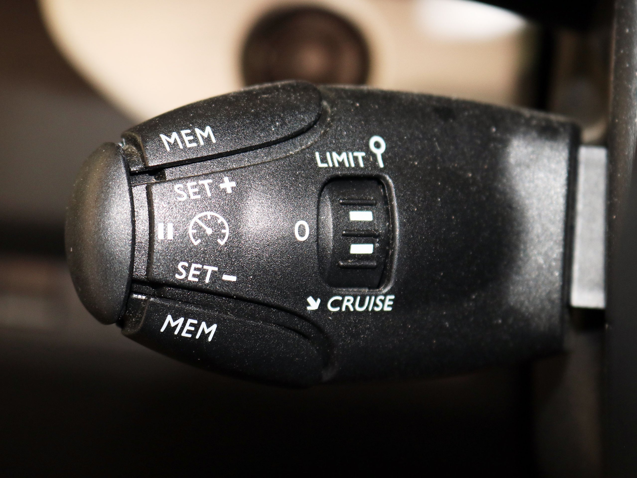 Foto Peugeot Traveller 38