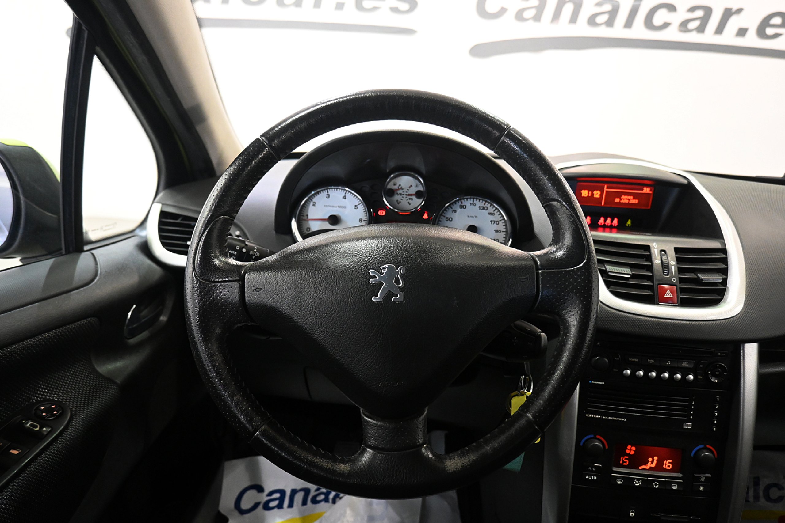 Foto Peugeot 207 13