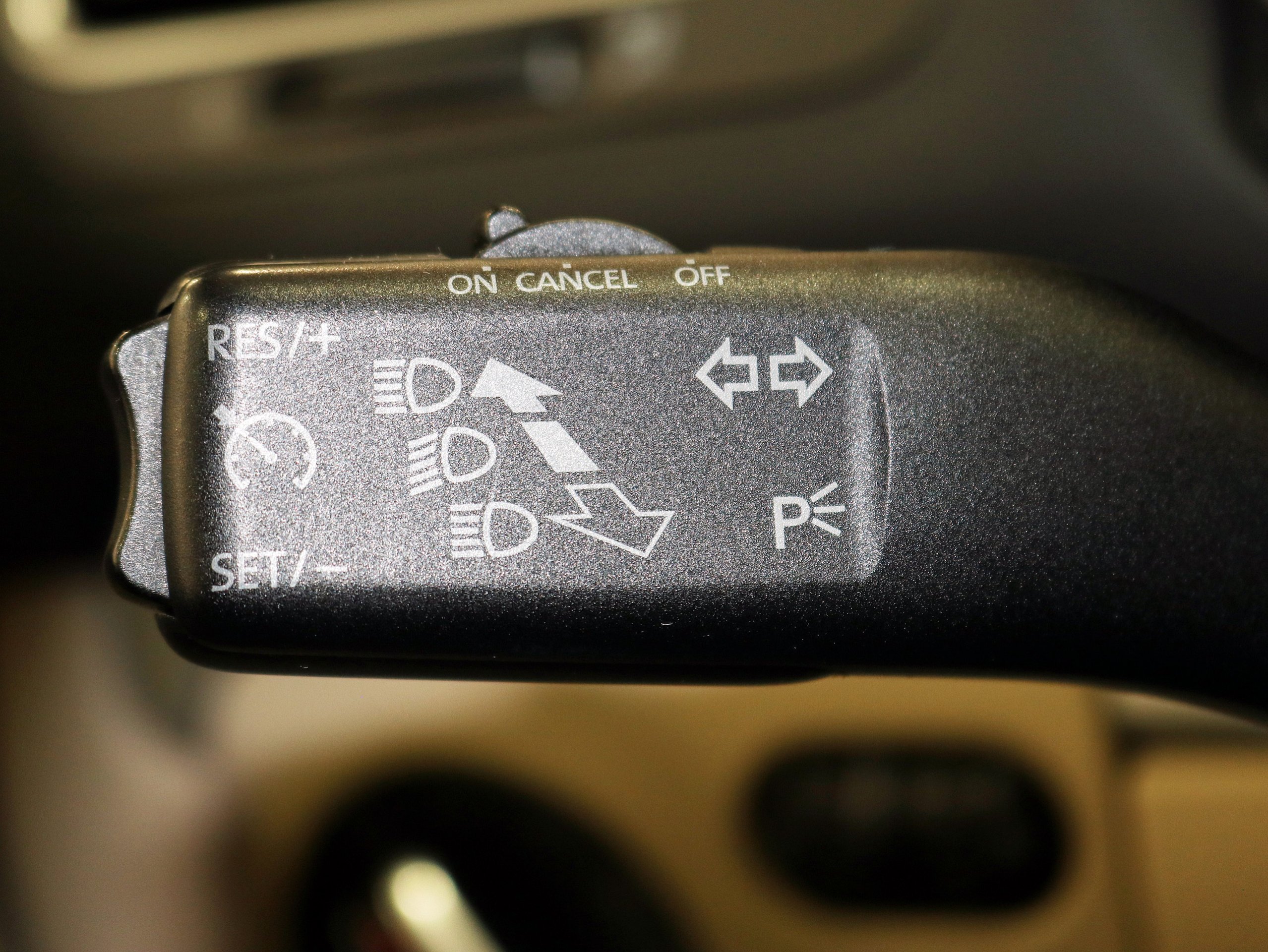 Foto Volkswagen Golf 24