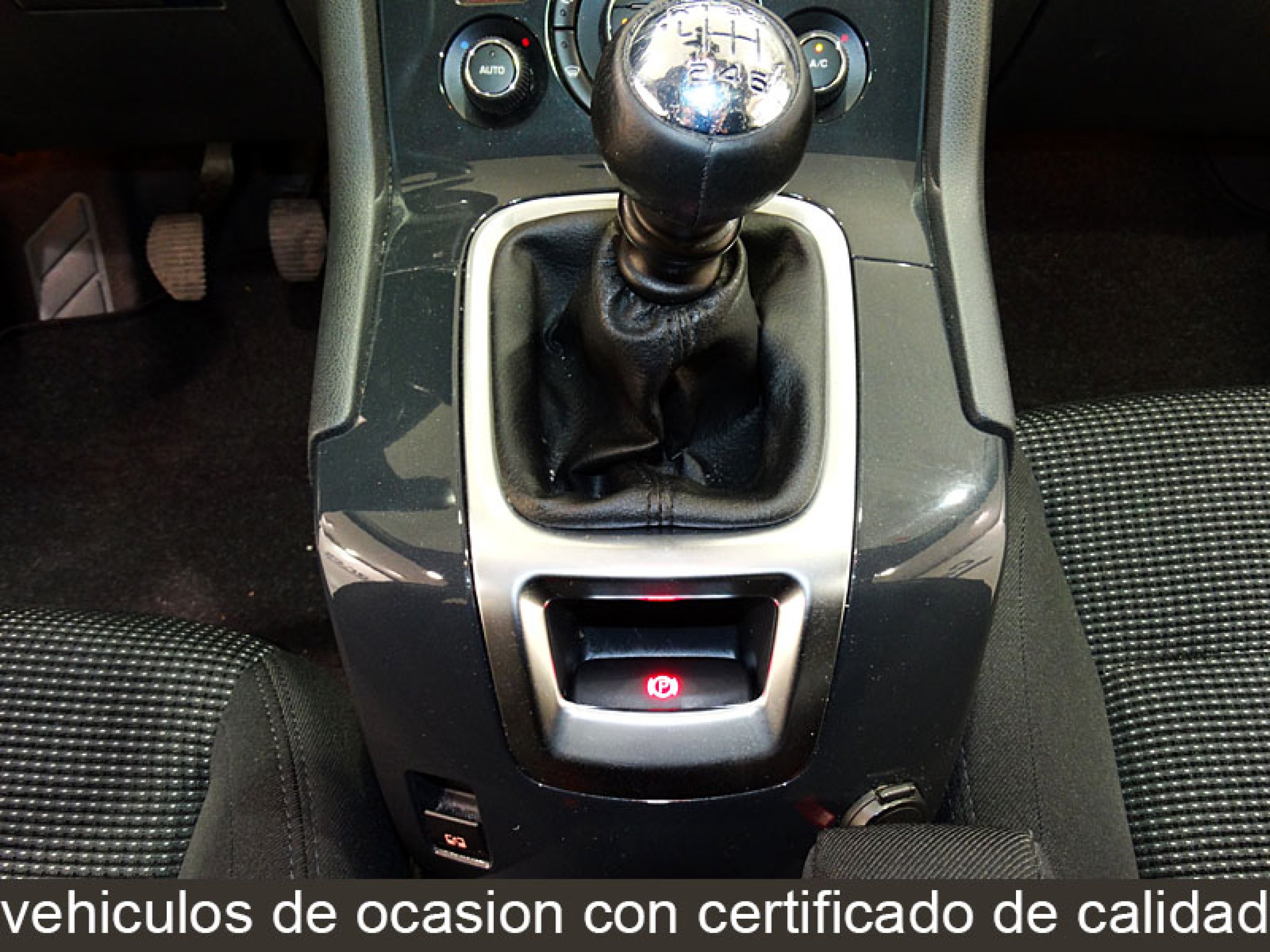 Foto Peugeot 5008 30