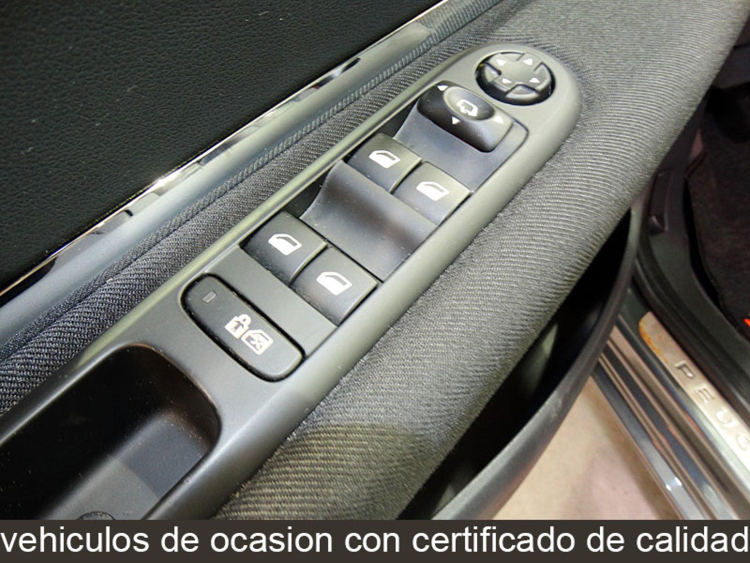 Foto Peugeot 5008 31