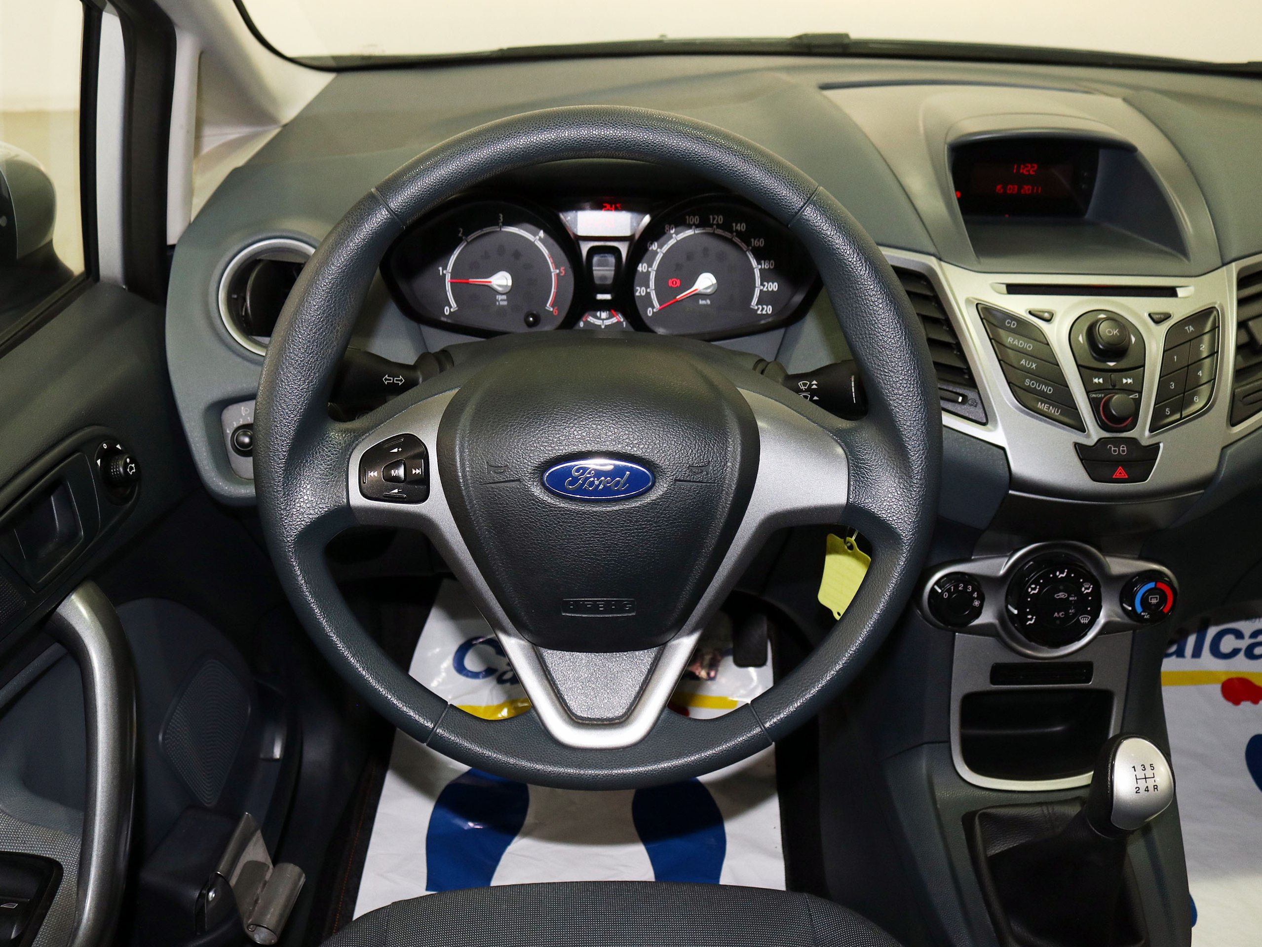 Foto Ford Fiesta 16