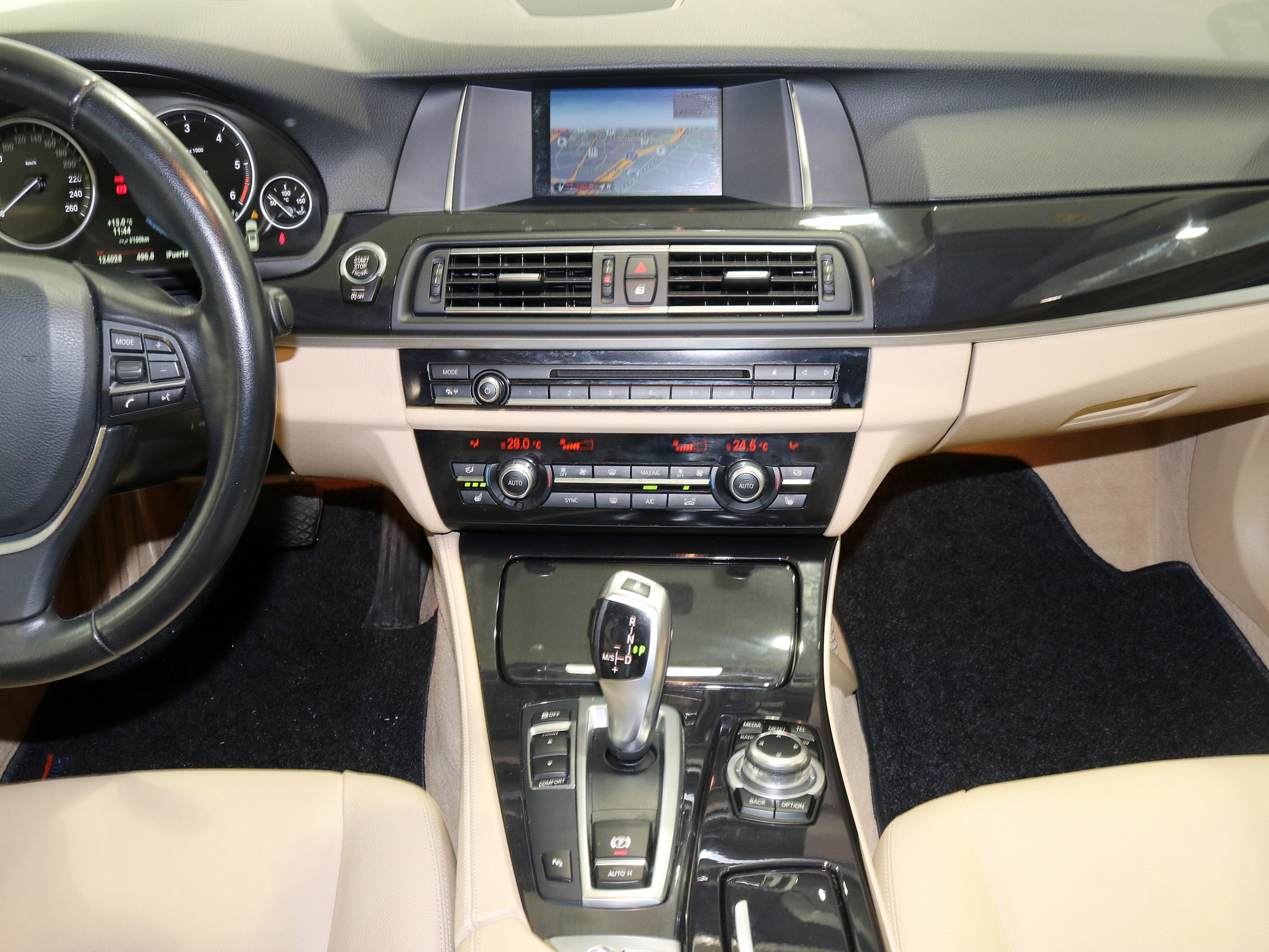 Foto Bmw 520 26