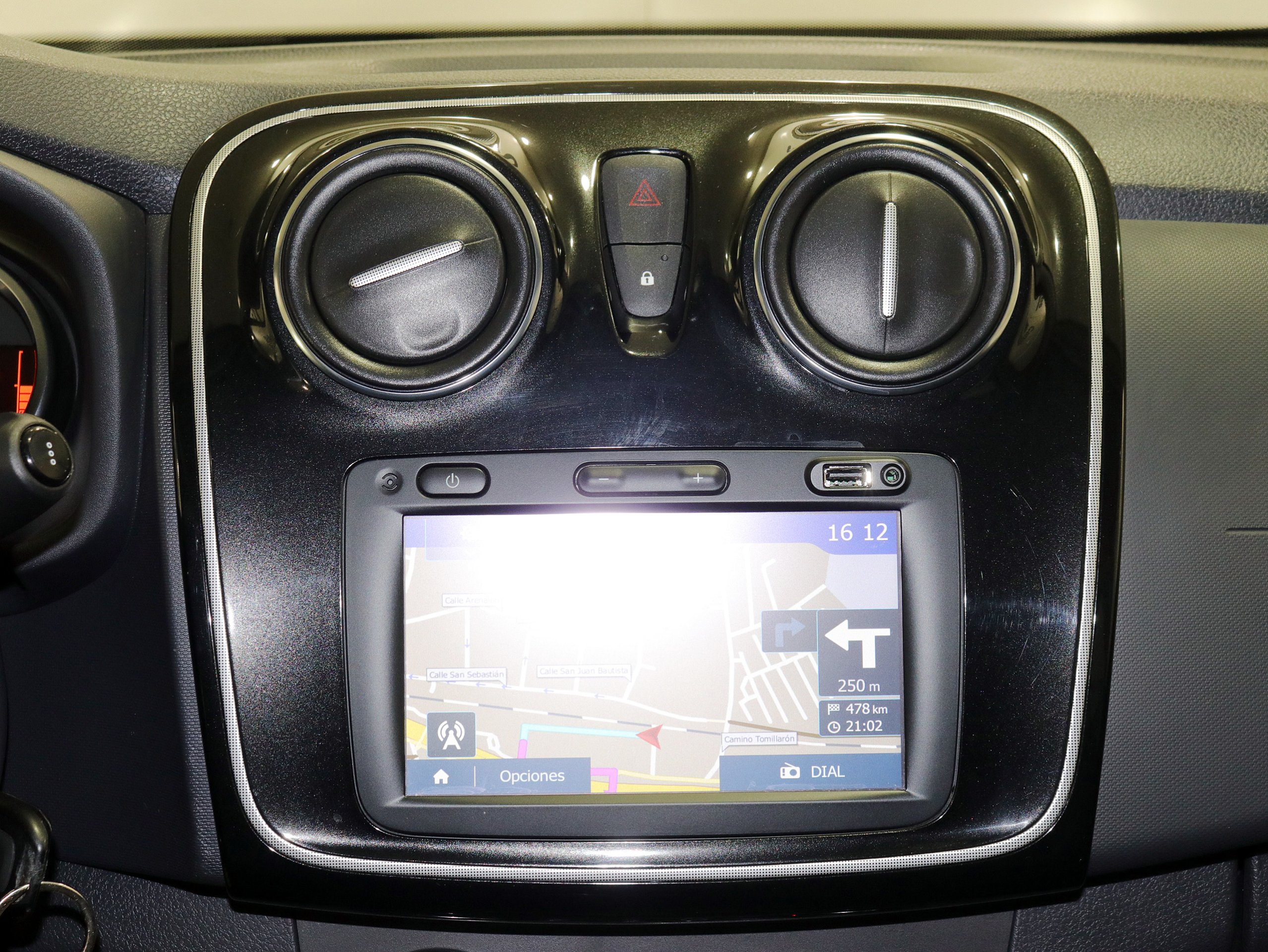 Foto Dacia Sandero 26